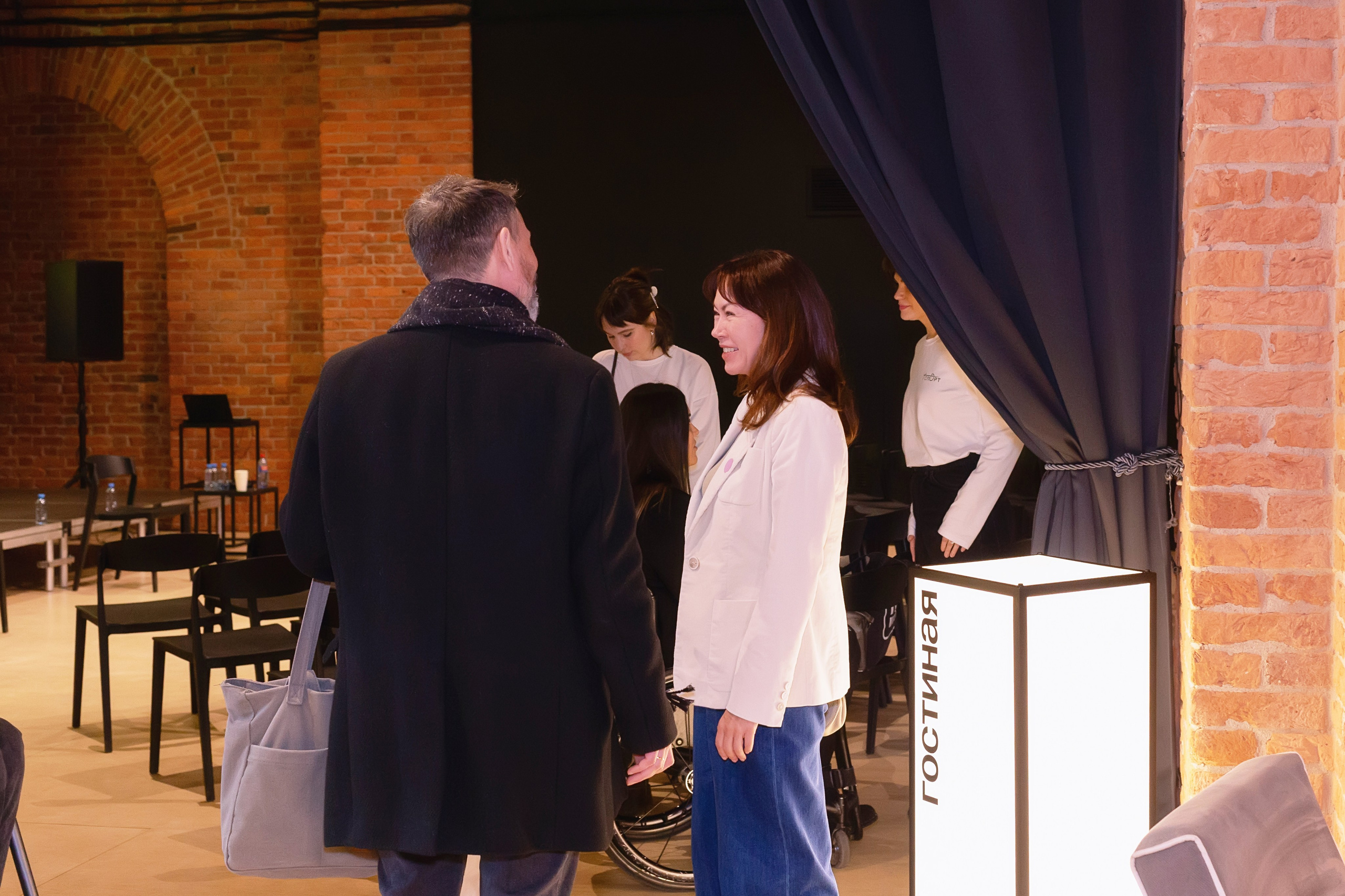 Фотосъемка дискуссии в Новой Голландии СПБ Публичное мероприятие. Портретные фотосессии, контент-съемки, репортаж