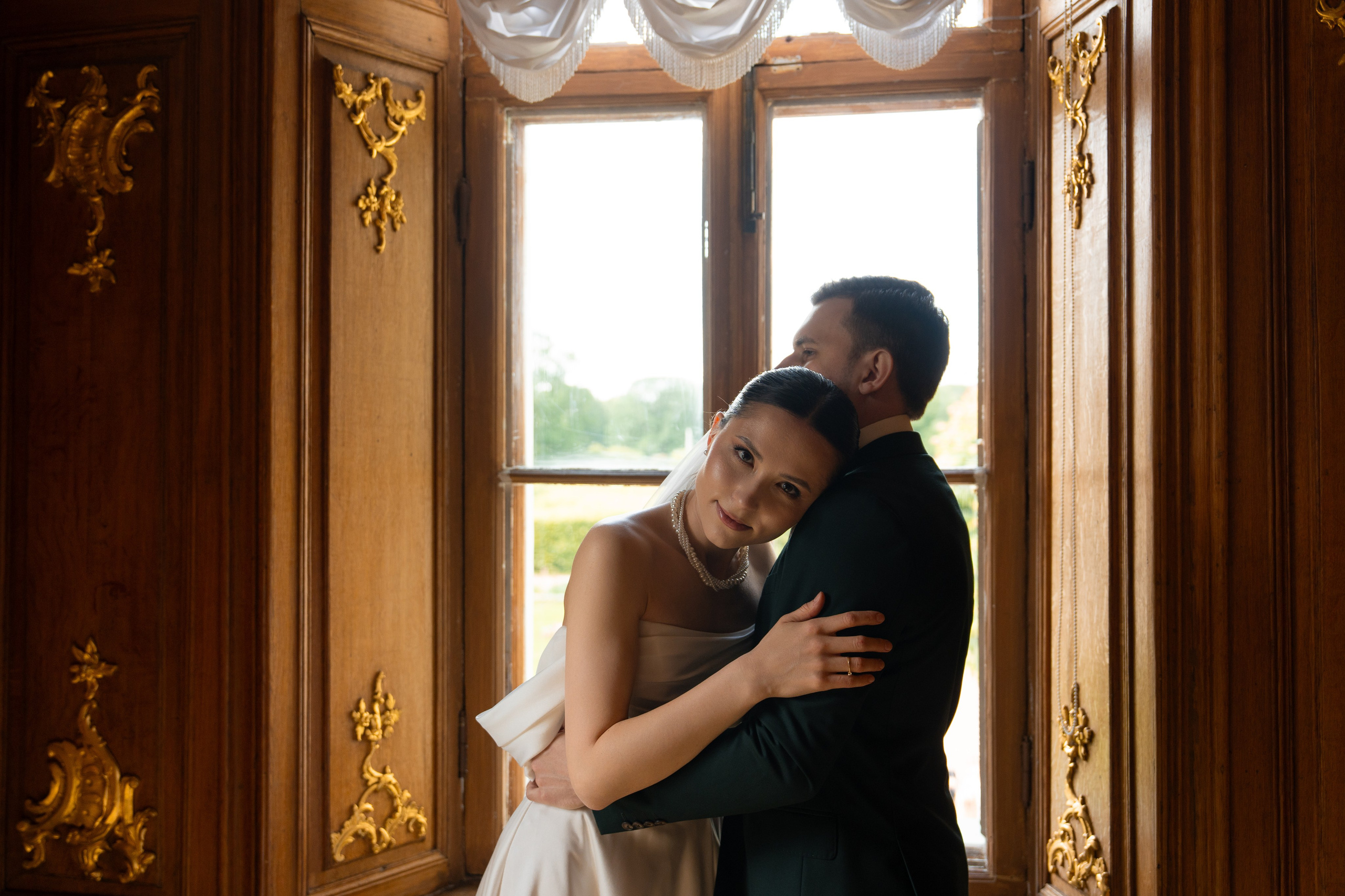 Влад и Илина в Кусково. Свадебный фотограф в Москве Анна Полушина