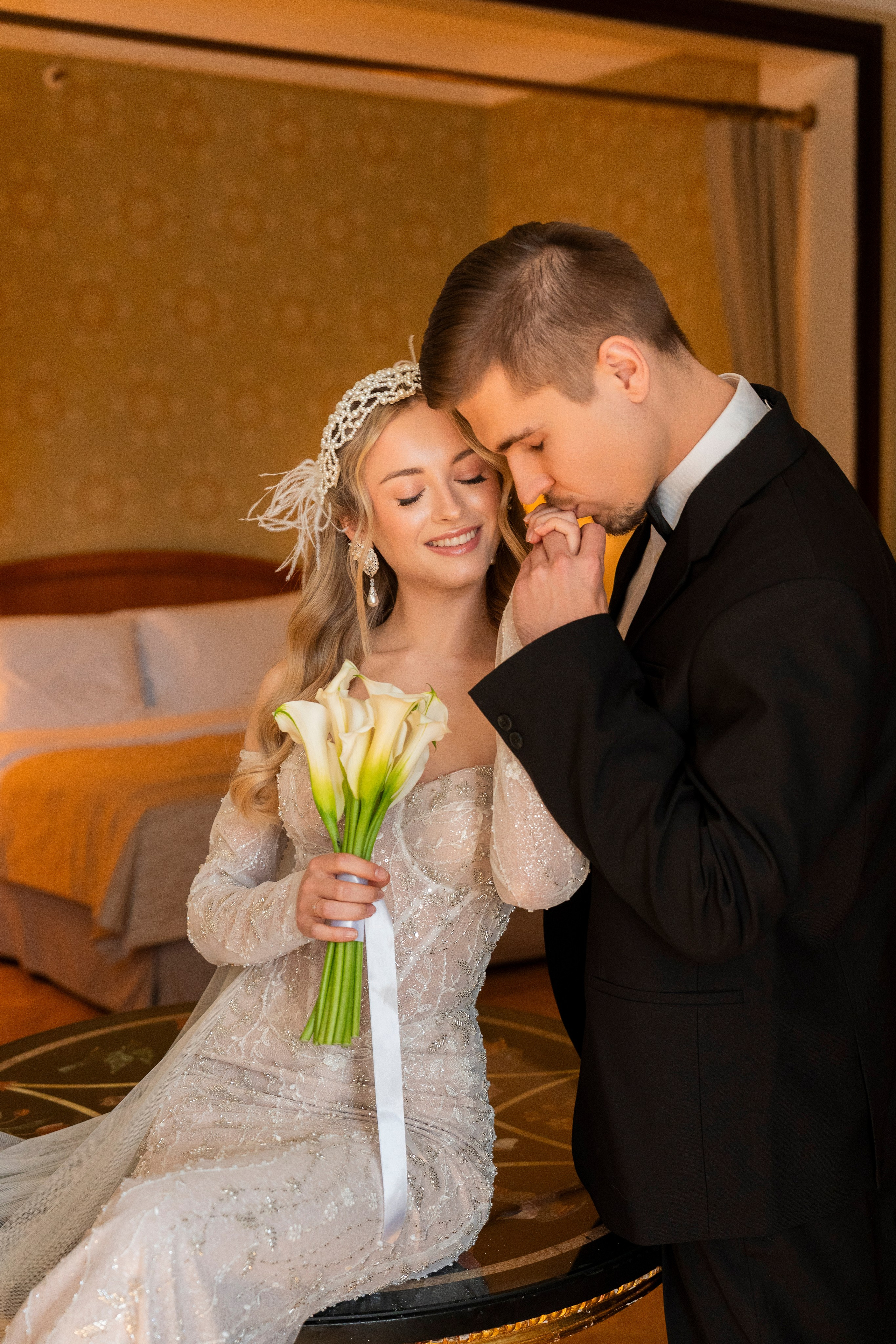 Свадебная фотосессия в отеле Метрополь. Свадебный фотограф в Москве Анна Полушина