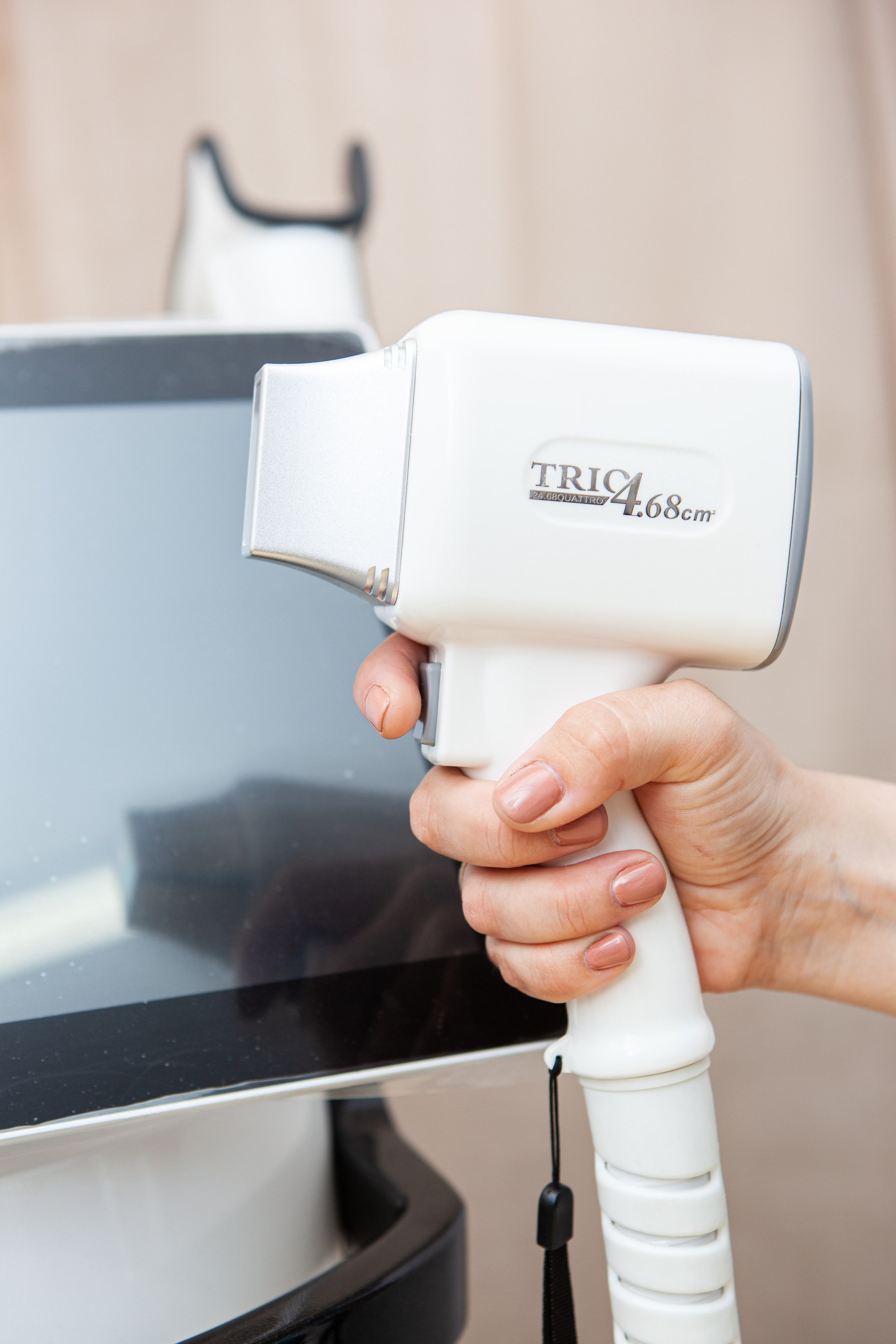 Мастер массажа и эпиляции. Медиа-продюсер и фотограф Сорокина Кристина г. Благовещенск