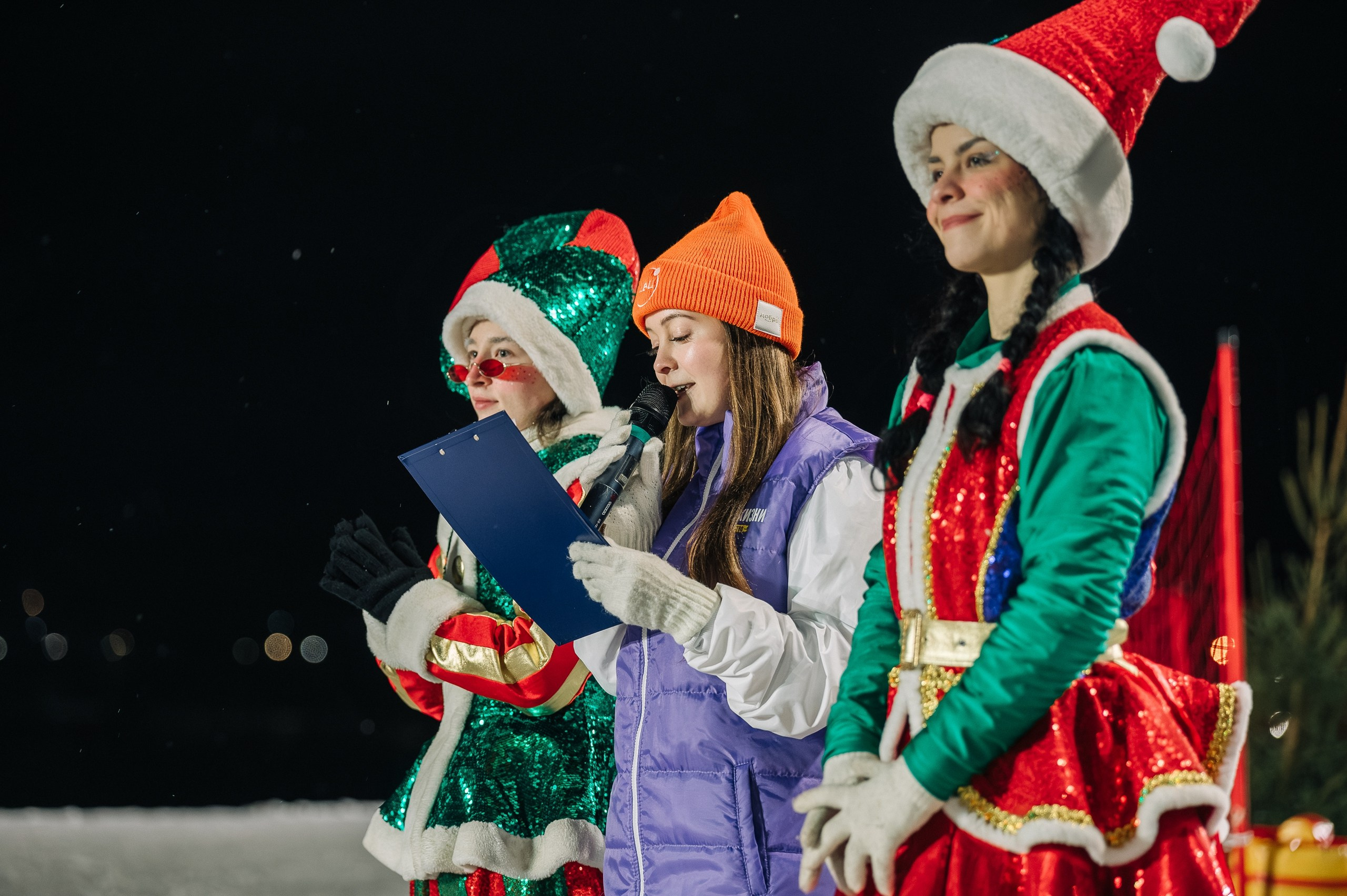 Награждение волонтерского корпуса 650-летия города Киров. Репортажный фотограф в Кирове Александр Лутошкин
