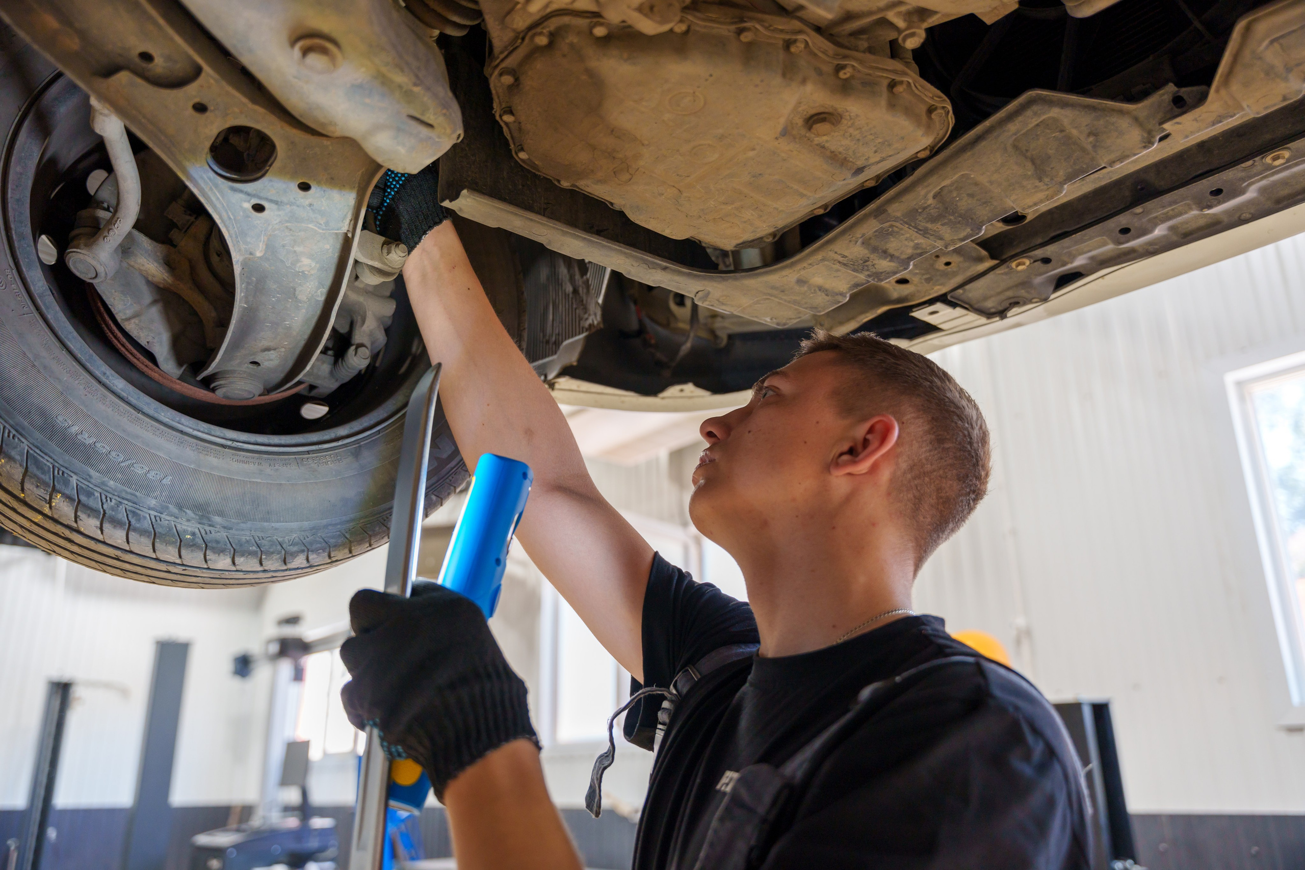 Интерьерная фотосъемка автосервиса Fit Service в Краснодаре — Профессиональная фотосъемка интерьера техцентра в Краснодаресеть СТО. Шедевры для Вас! Фотограф и Видеограф в Краснодаре Пахиев Руслан