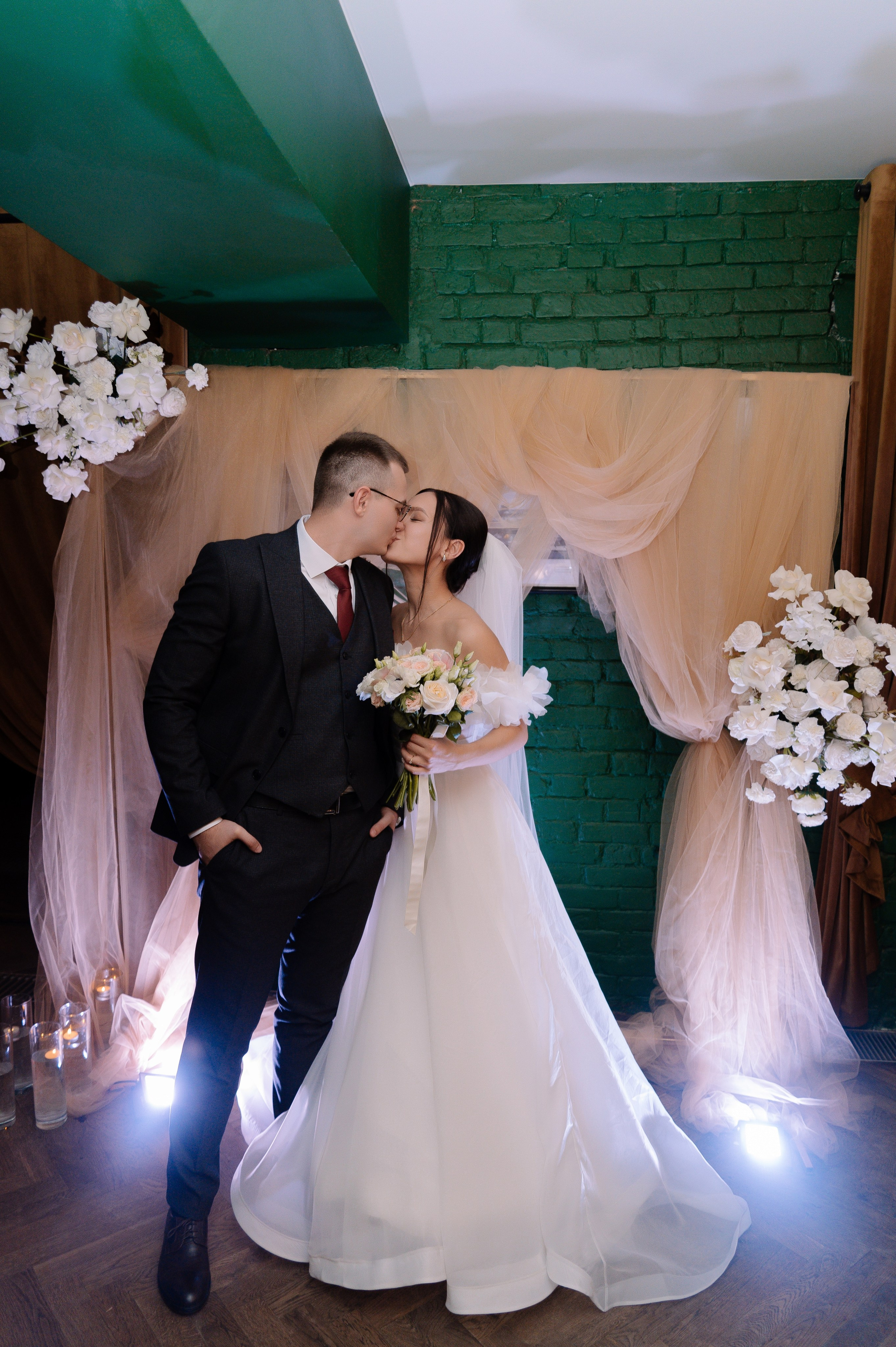 Инара и Нодари. Женский, семейный и свадебный фотограф в Астрахани Виктория Бузаева