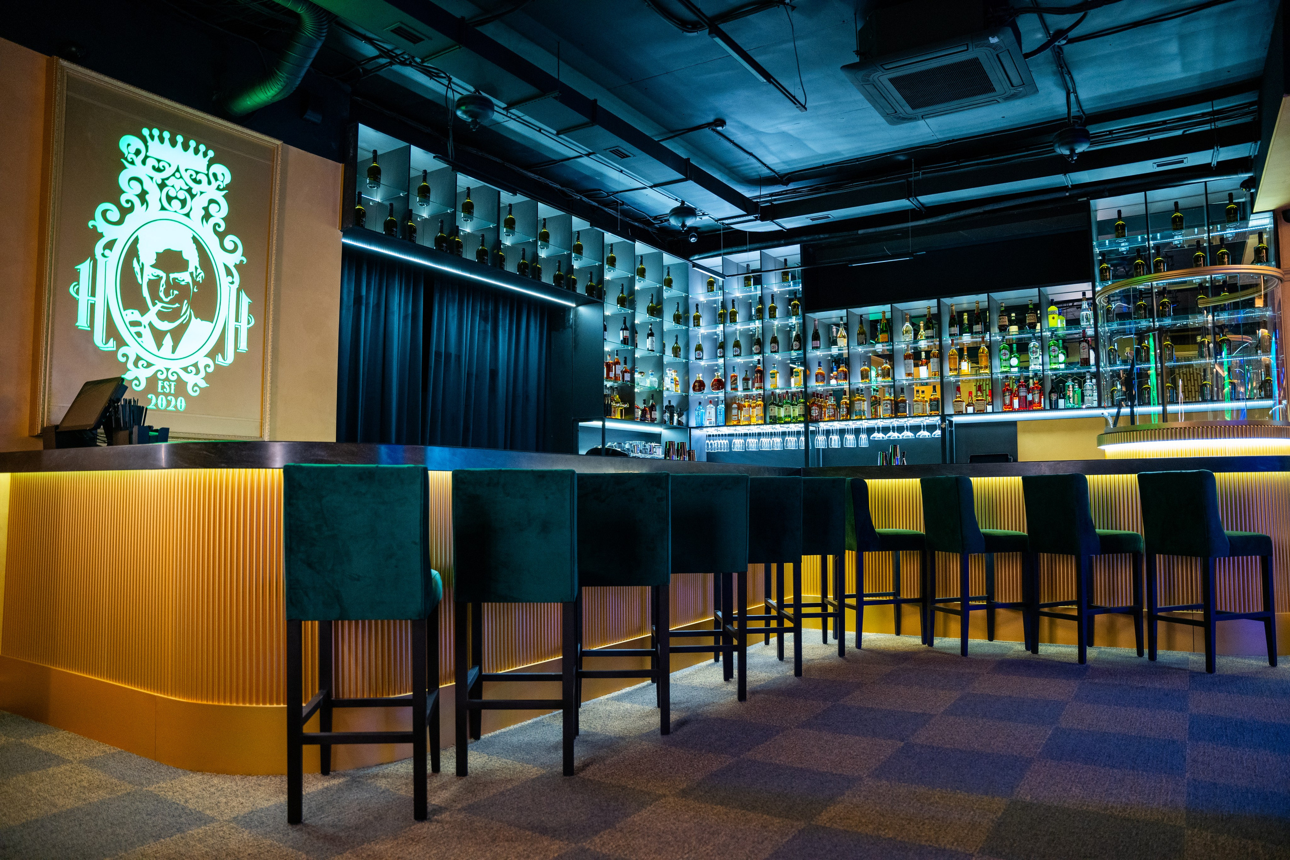 Фотосъемка интерьера стриптиз-клуба Hefner — элитный клуб Краснодара. Интерьерная фотосъемка клуба Hefner в Краснодаре — профессионально. Шедевры для Вас! Фотограф и Видеограф в Краснодаре Пахиев Руслан