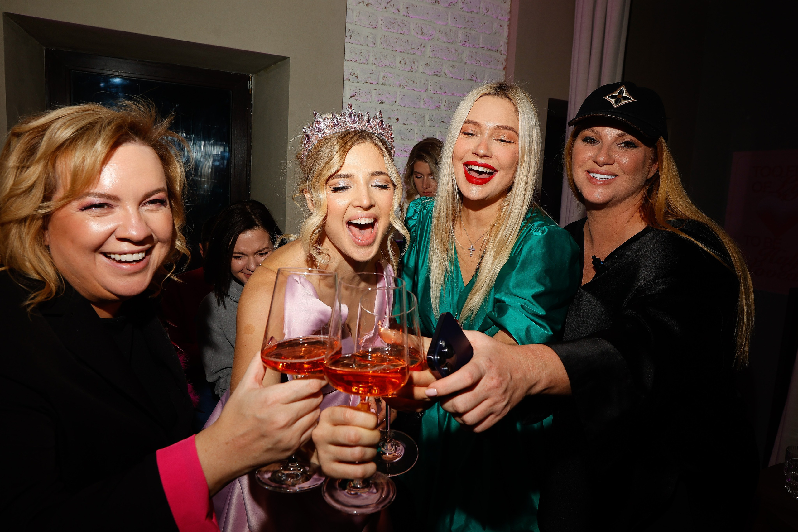 АНЯ ПОКРОВ. Nikolskayasecular