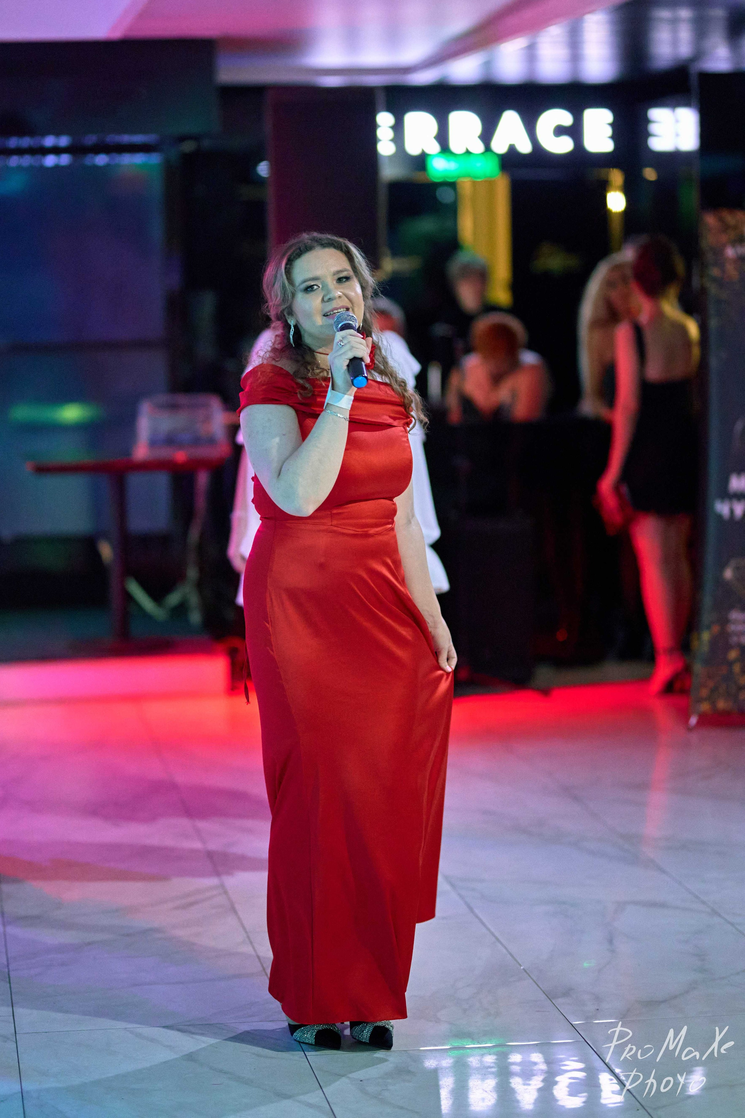 Зал КРАСА МАСС-МЕДИА ЧУВАШИИ. Владимир Суздалов (ProMaXe) — Портретный фотограф, тематические фотосессии в Чебоксарах