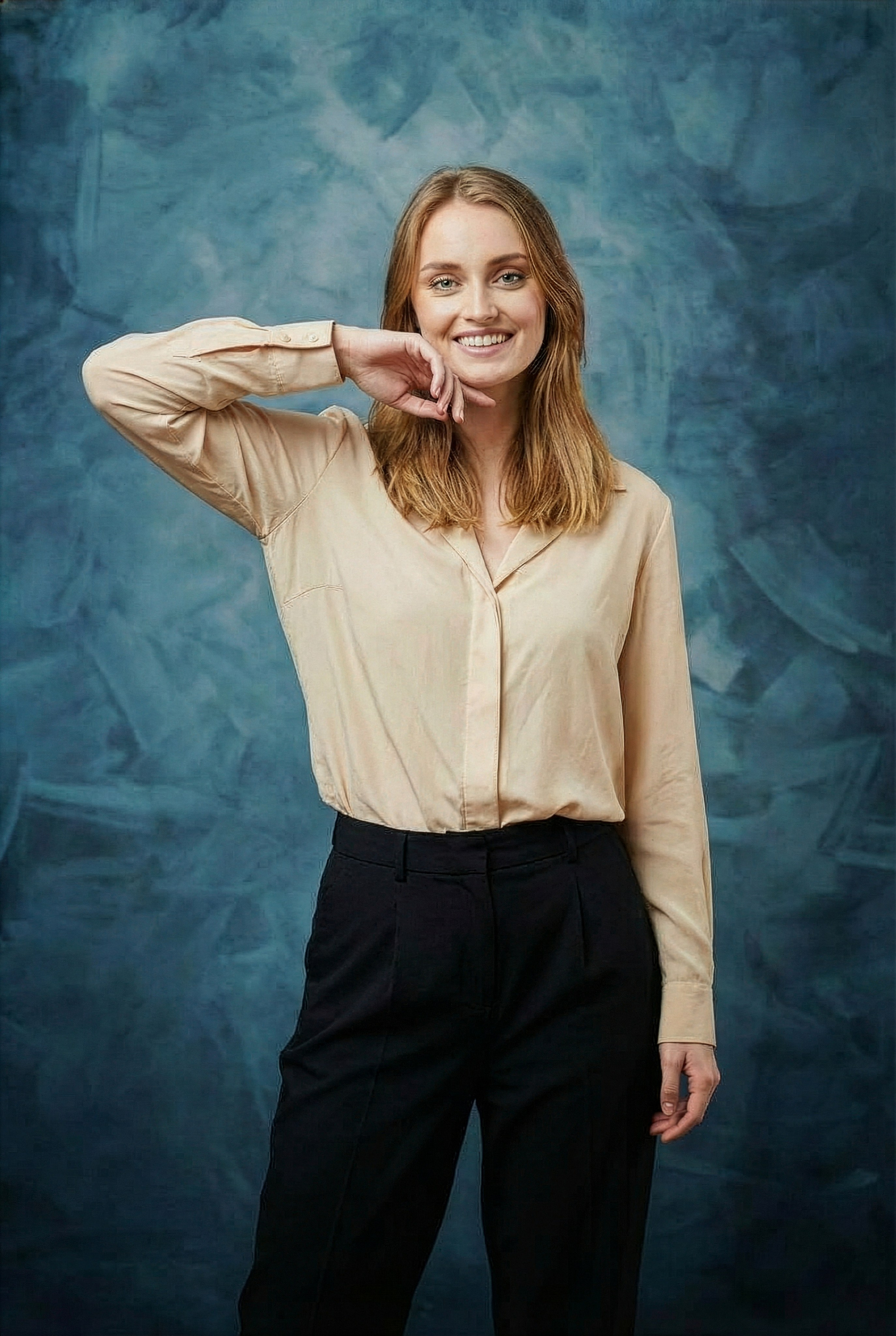 Выпускные альбомы с оживающими фотографиями. Фотограф и видеограф Москва. Свадебный фотограф, видеограф. Выпускные альбомы. Оживающие альбомы