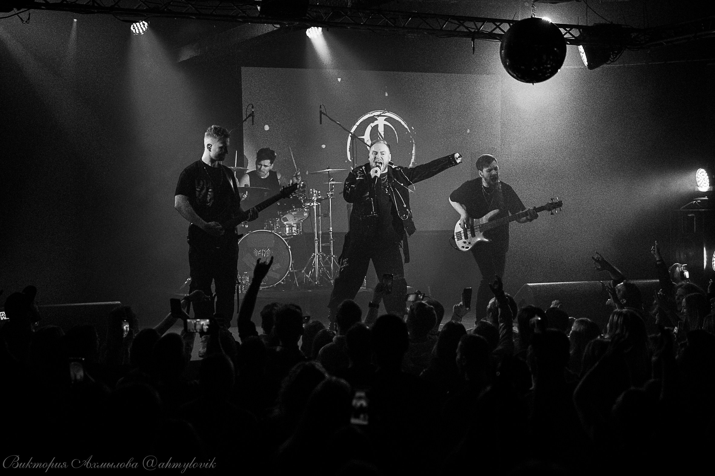 19.11.2023 iOstra Glastonberry. Виктория Ахмылова. Фотограф в Москве