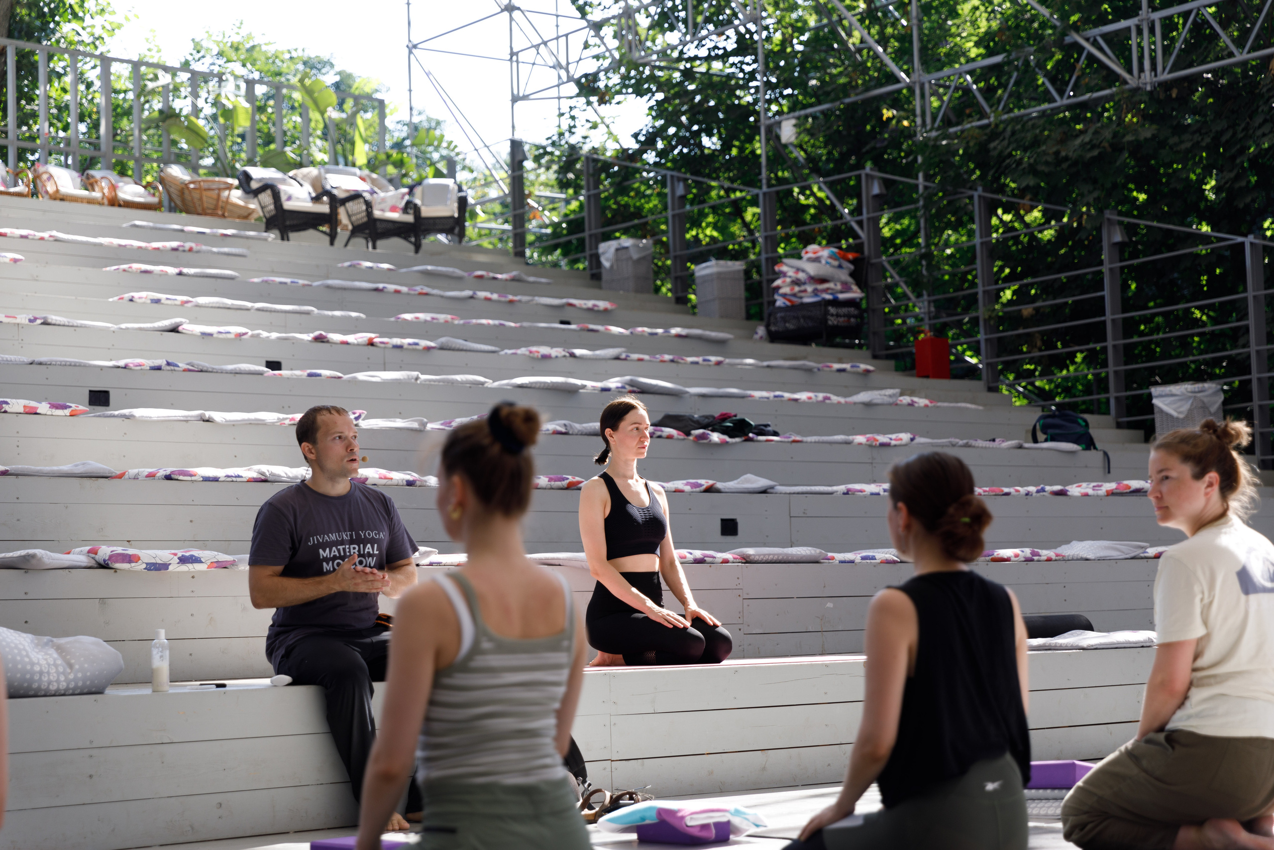 Йога на  Яндекс Даче. Фотограф в Москве Слуцкая Наталья, репортаж, портрет, контент