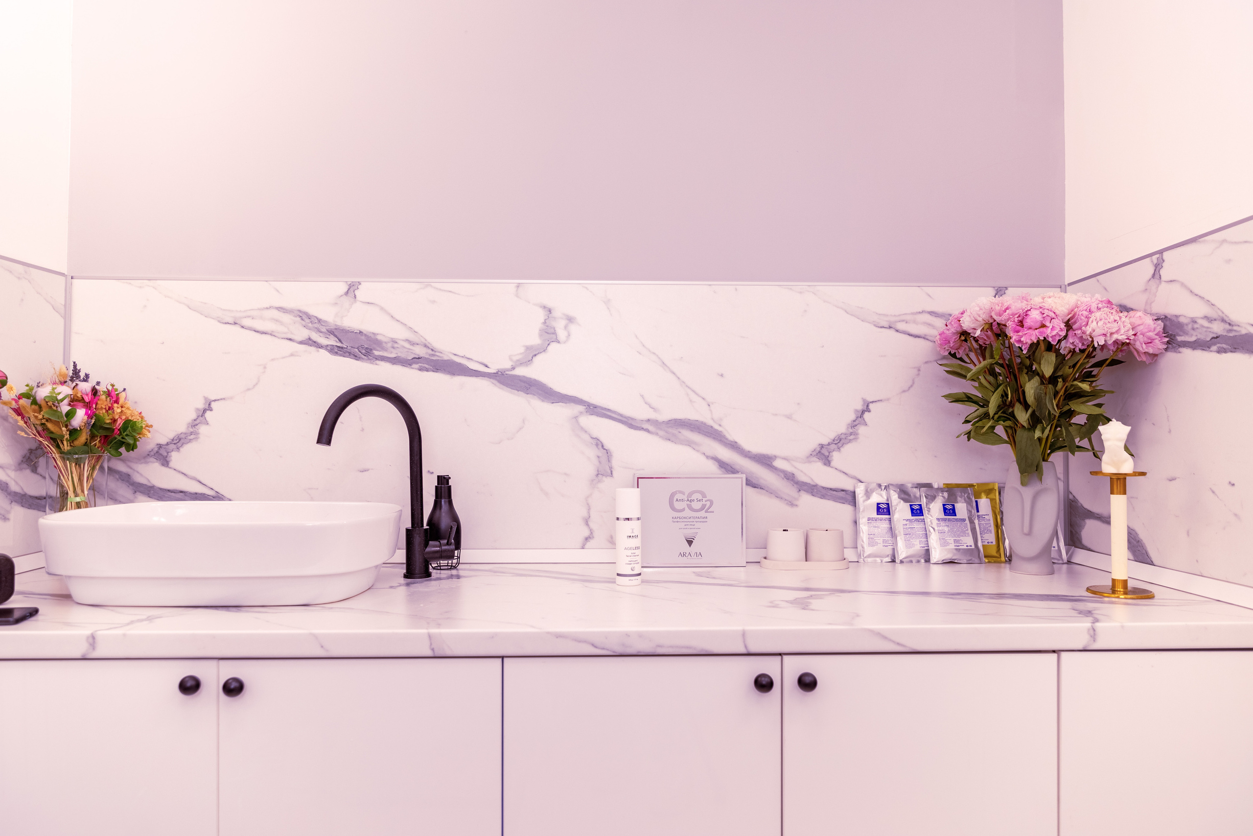 Кабинет косметолога. Фотограф в Москве Слуцкая Наталья, репортаж, портрет, контент