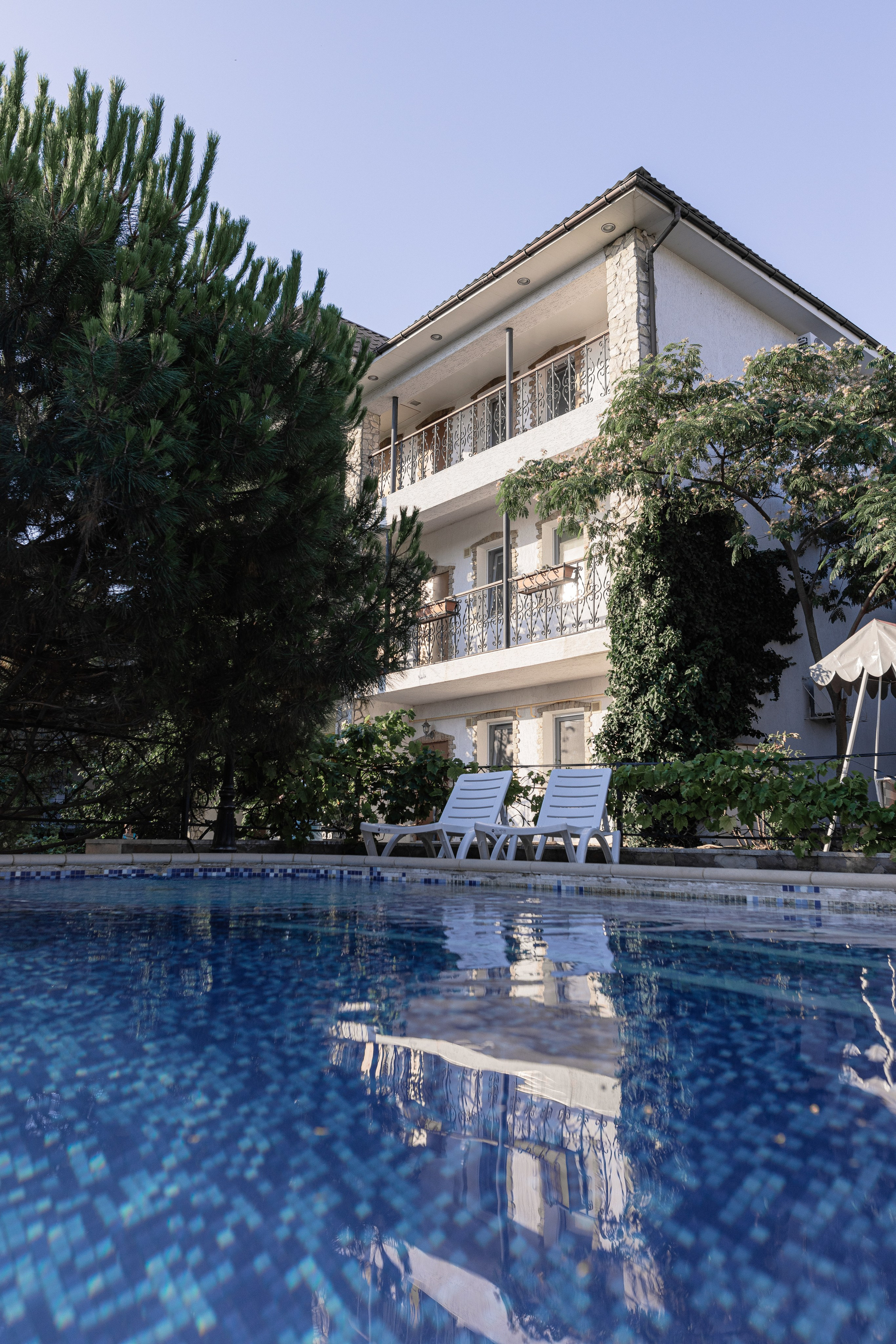 Гостевой дом «СЛАВИЯ» г. о. Коктебель. Евгения Волошина Фотограф Москва / Белгород