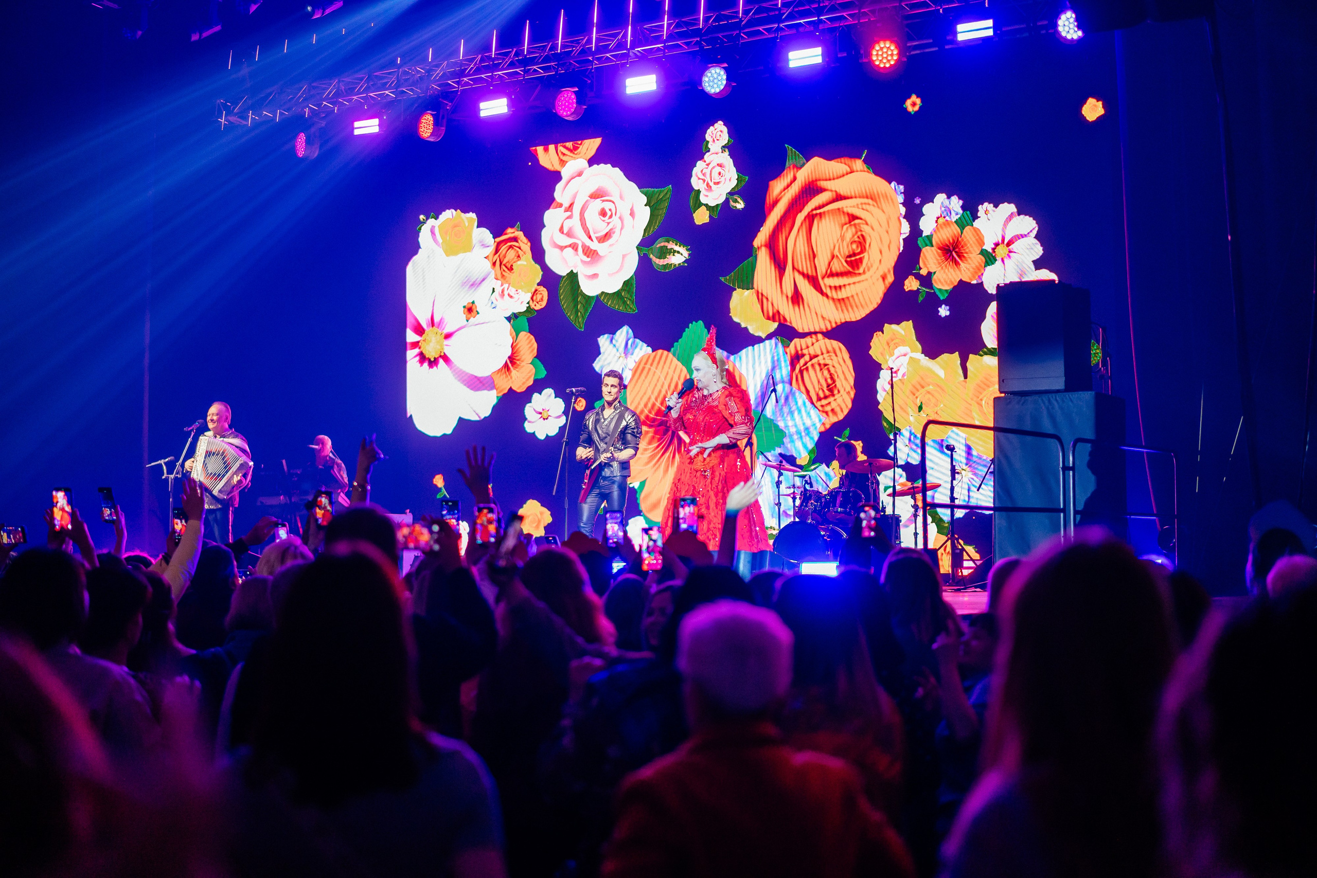 Концерт Надежды Кадышевой в Смоленске. Фотограф и видеограф Смоленск | Студия Цезарь