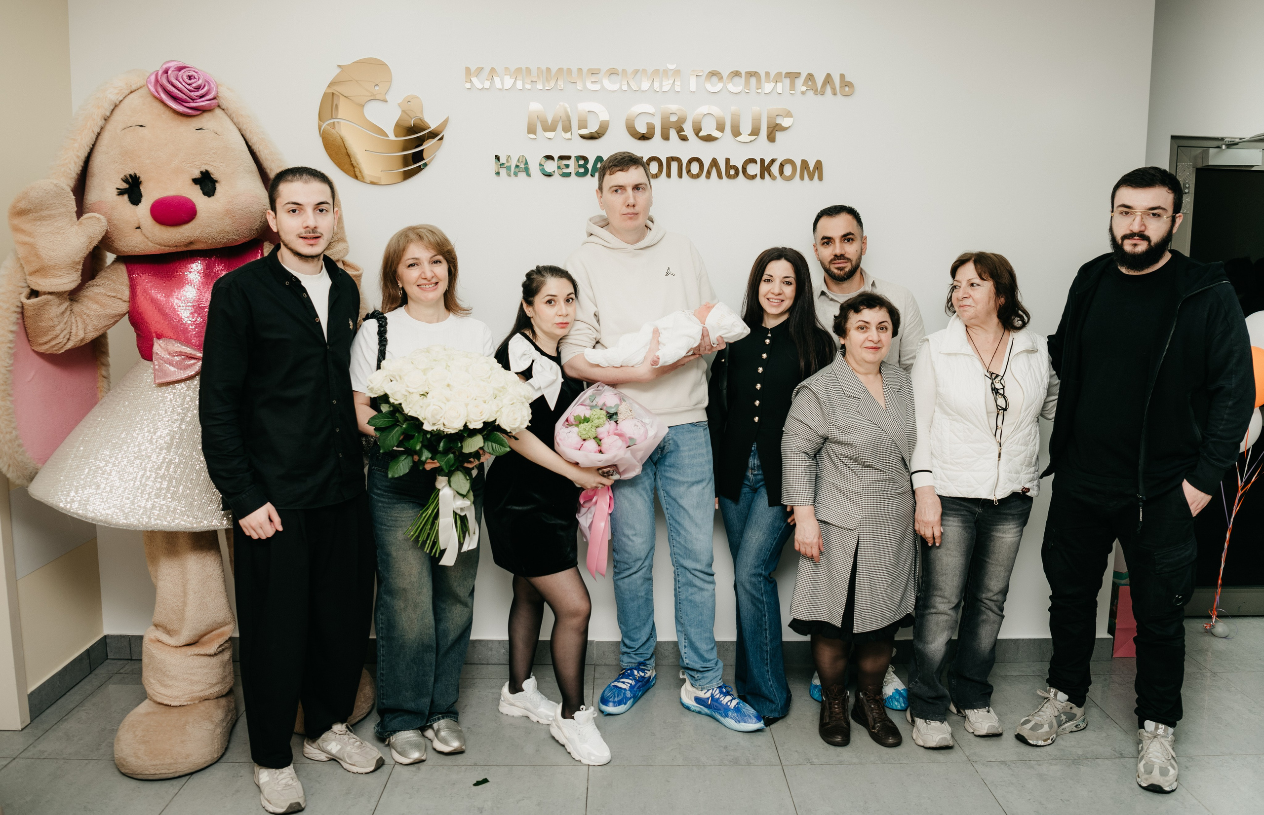 Выписка Евы. Мать и дитя на Севастопольском. Фотограф на выписку из роддома в Москве и МО