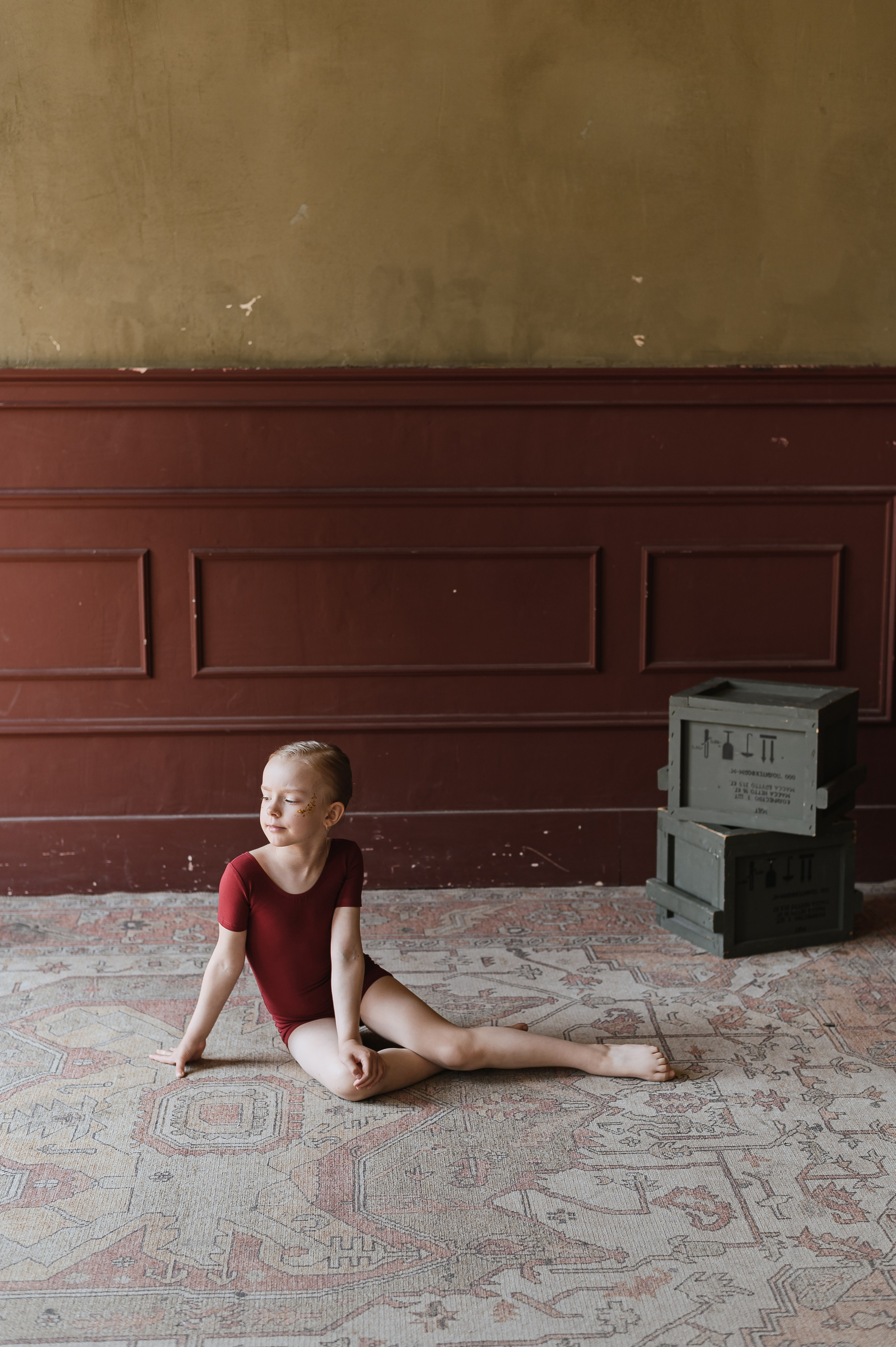 ВВЕРХ ДНОМ. SCULPTURE. Профессиональный репортажный, коммерческий фотограф в Санкт-Петербурге