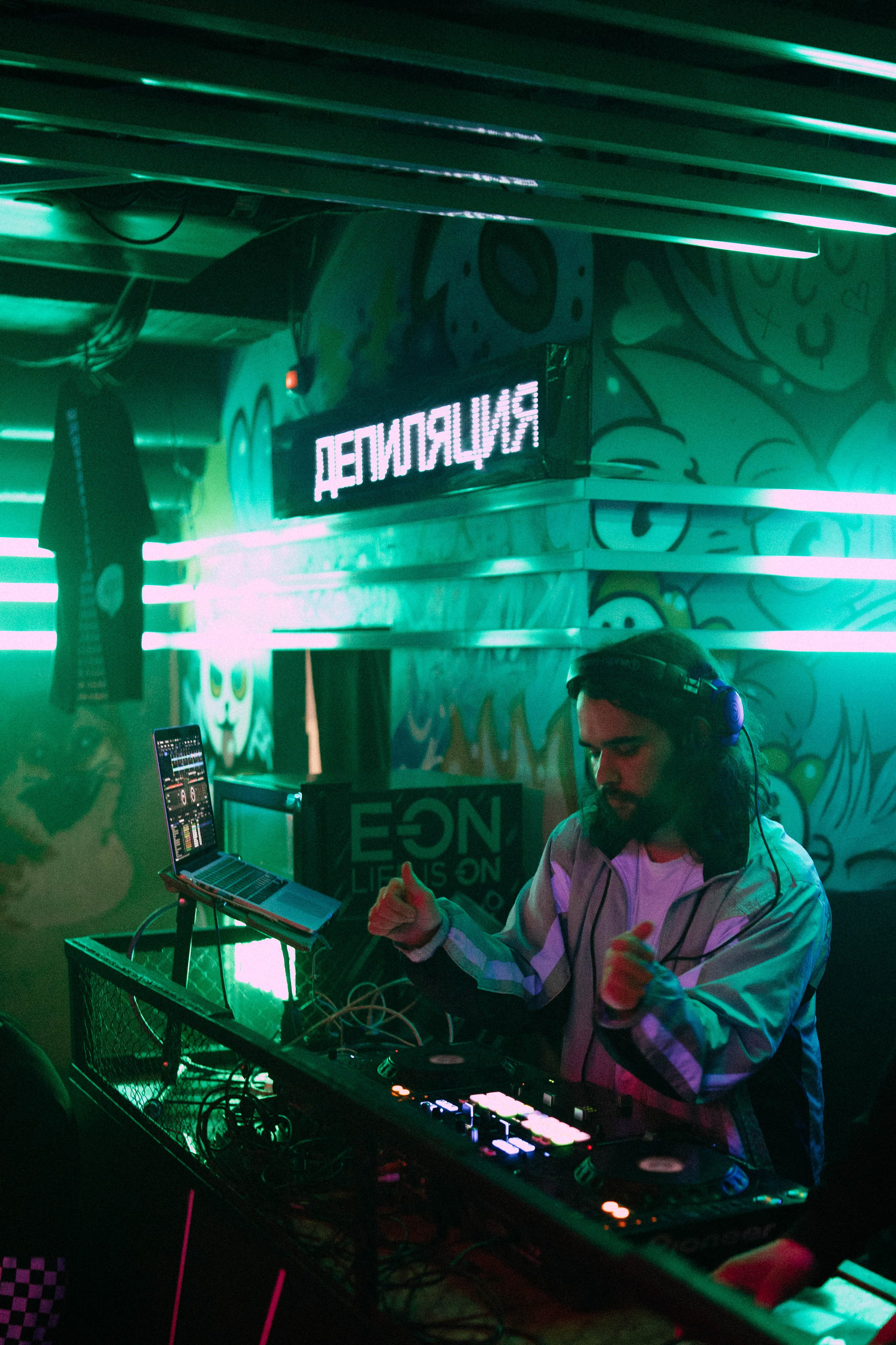 Bear bar 10.11. Awes fram