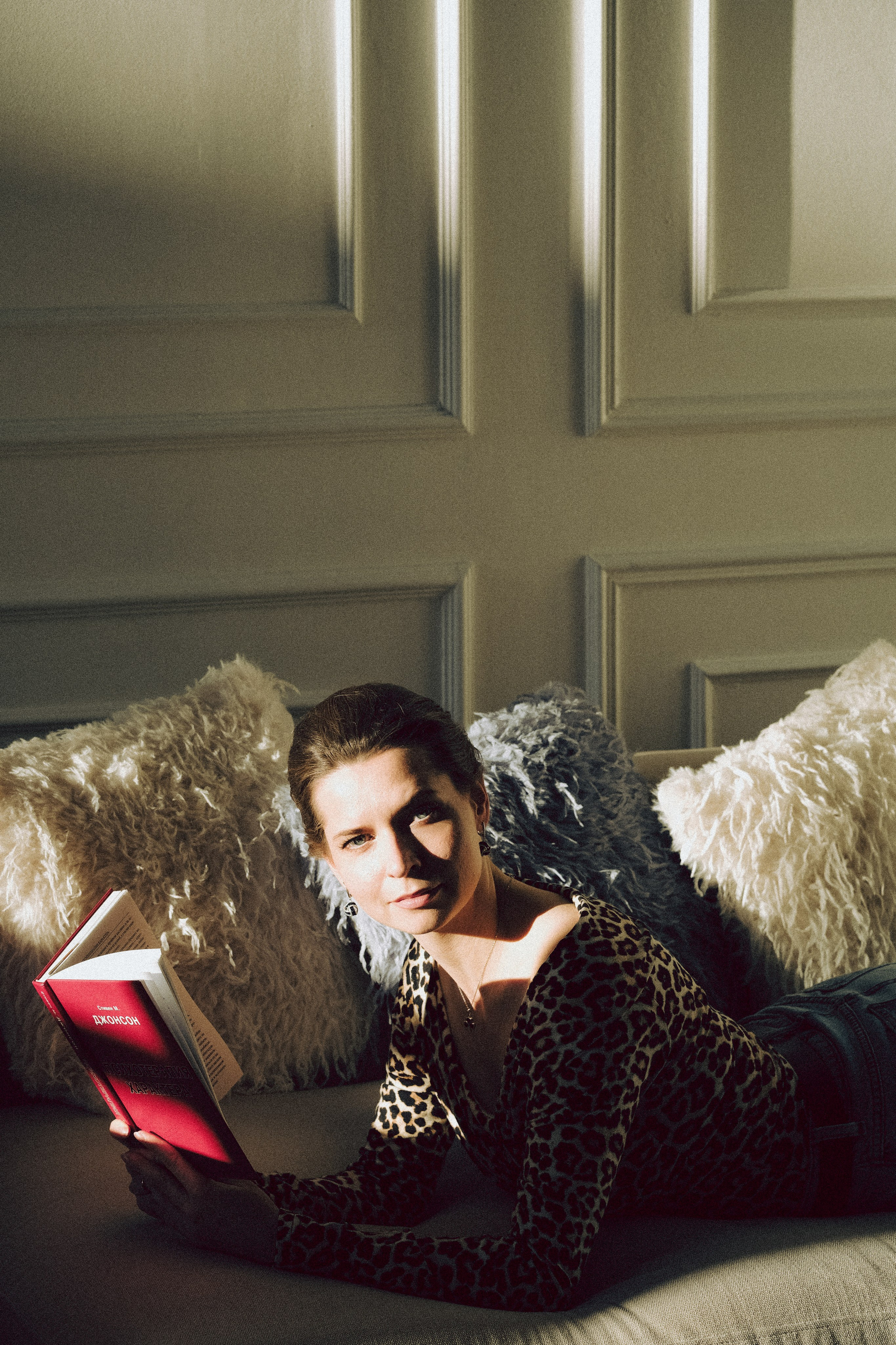 ФОТОСЕСИИЯ В СТУДИИ ДЛЯ ДЕВУШКИ ПСИХОЛОГА. Профессиональный фотограф, Санкт-Петербург — Виктория Богомолова