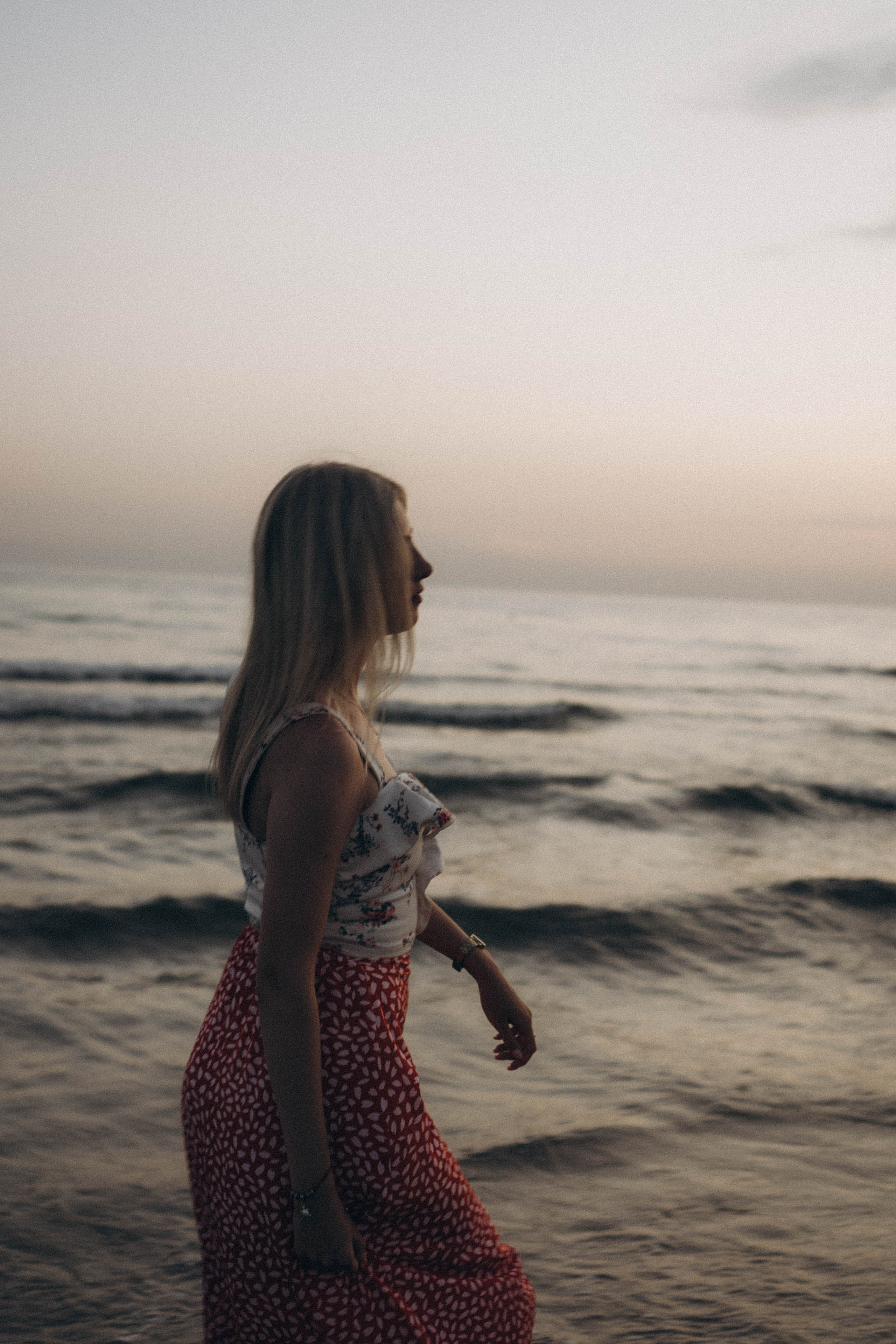 Июльский вечер на берегу черного моря. Профессиональный фотограф, Санкт-Петербург — Виктория Богомолова