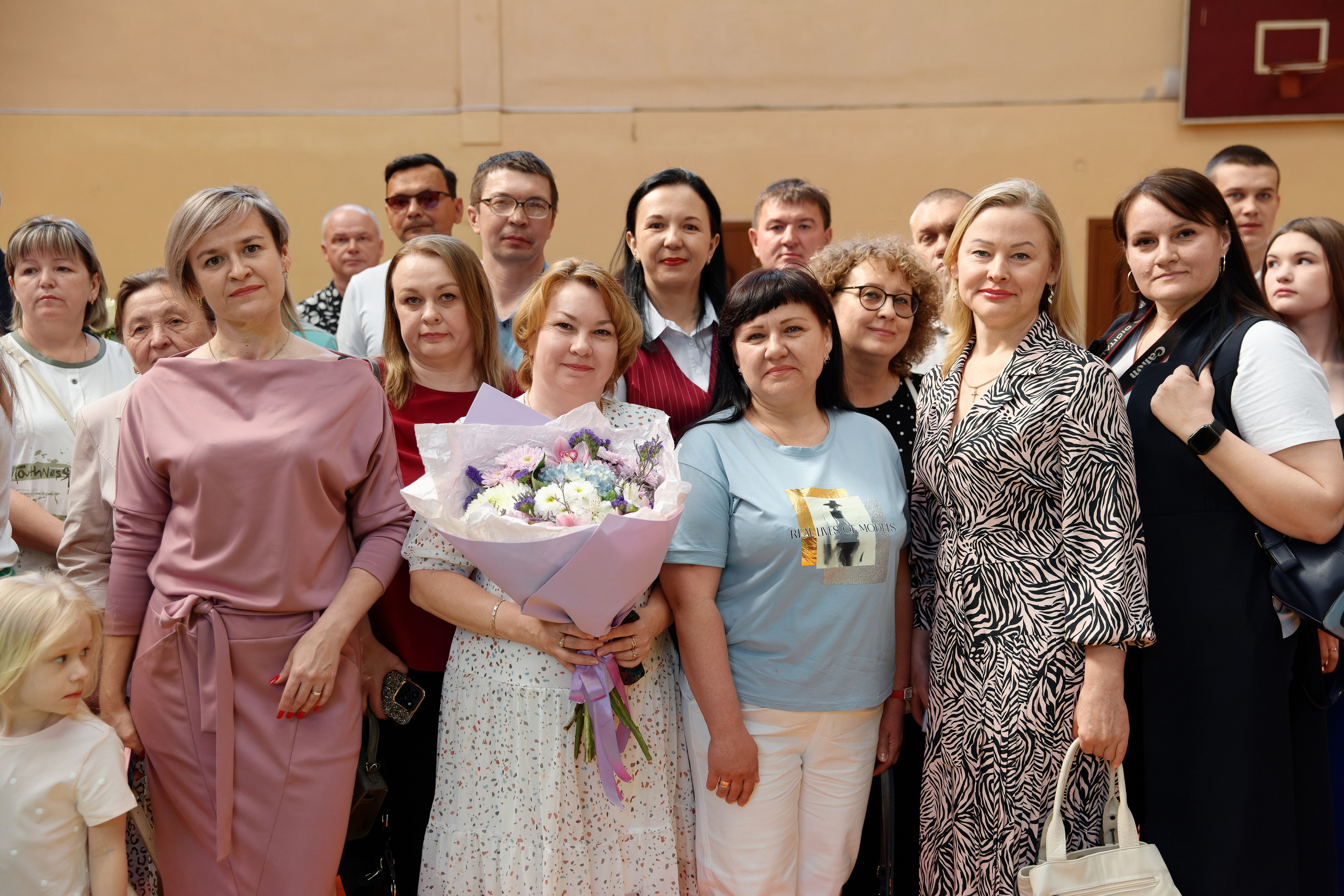 Последний звонок Школа № 42. Семейный фотограф — Макс Белогрудов