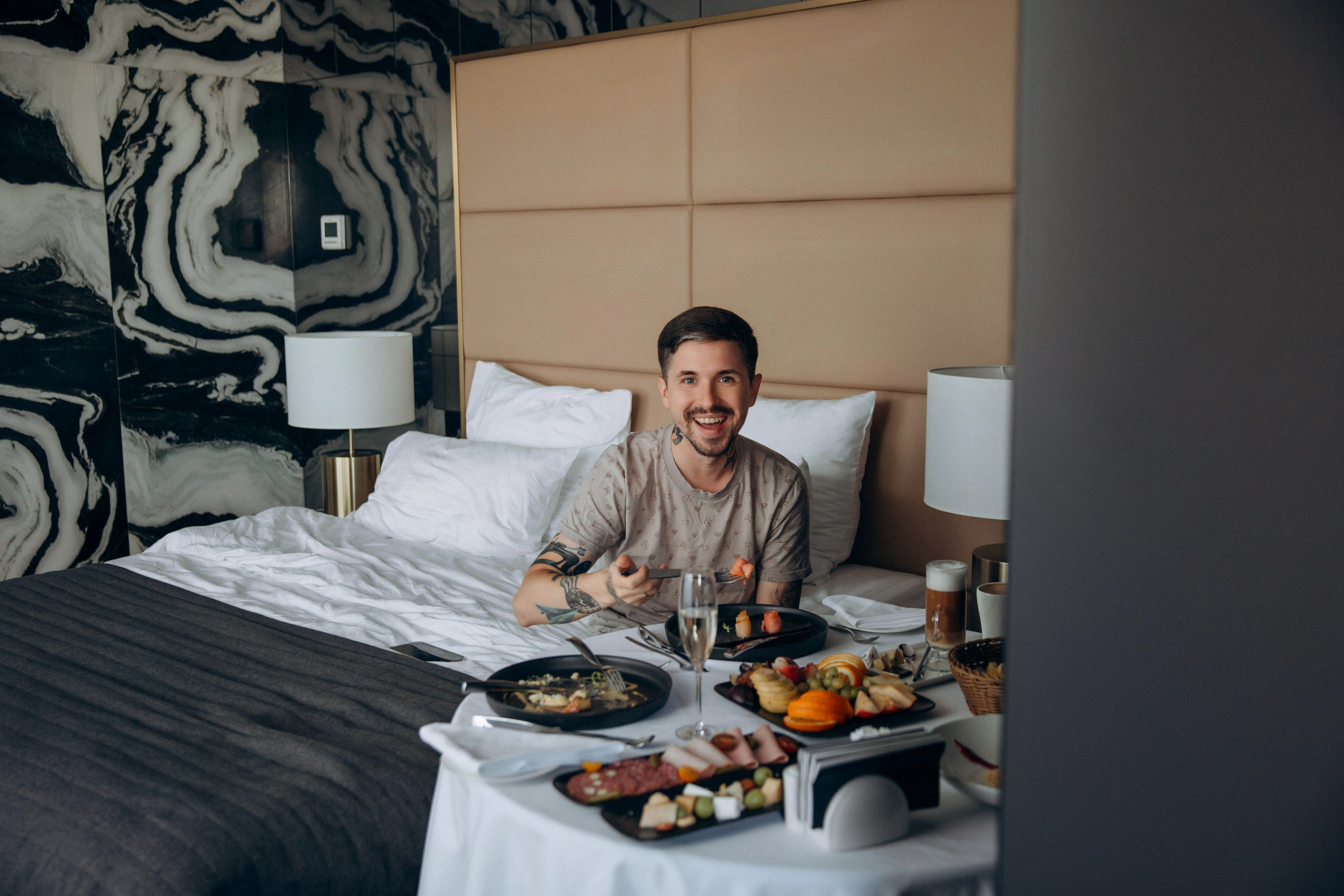 Неоновая свадьба. Свадебный фотограф в Санкт-Петербурге Вика Стукачева