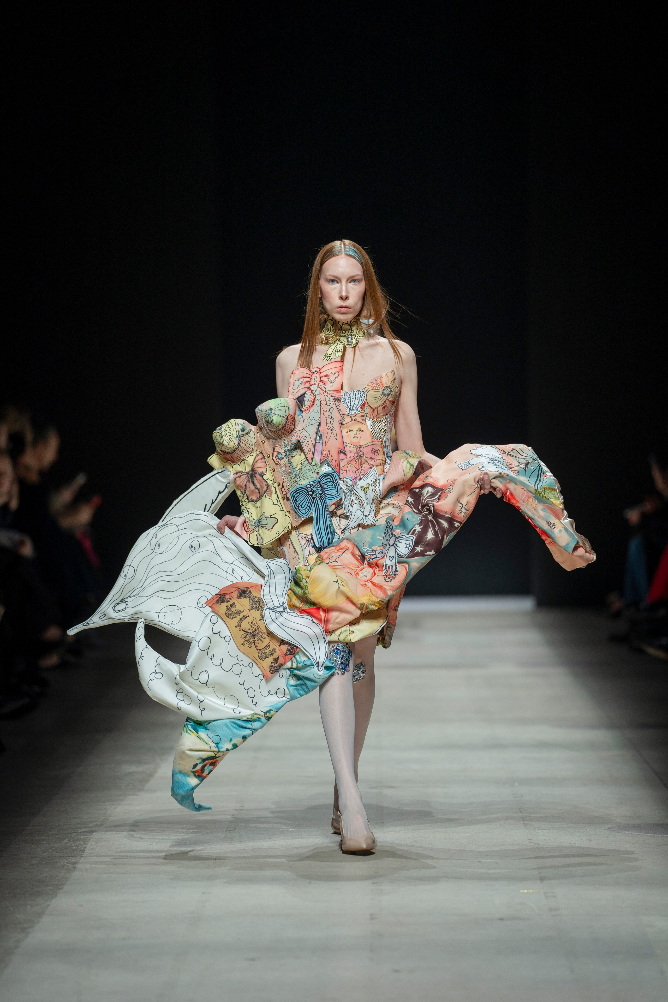 Показ Школы дизайна НИУ ВШЭ на Московской неделе моды. Фотограф в Москве Савкина Евгения