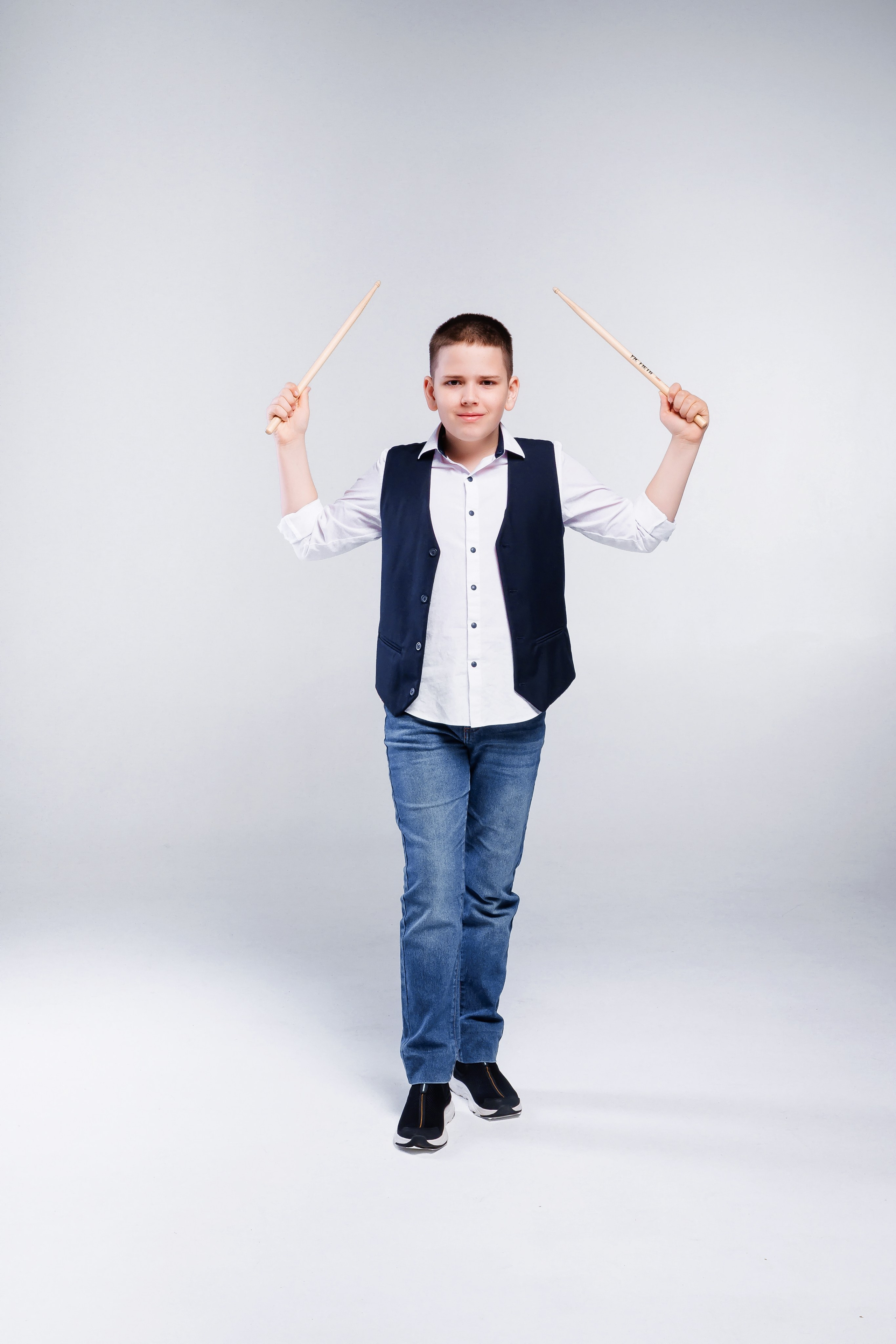 Съемка в студии на Афишу или другие нужды. Семейный и Свадебный фотограф в Астане Александр Астапов