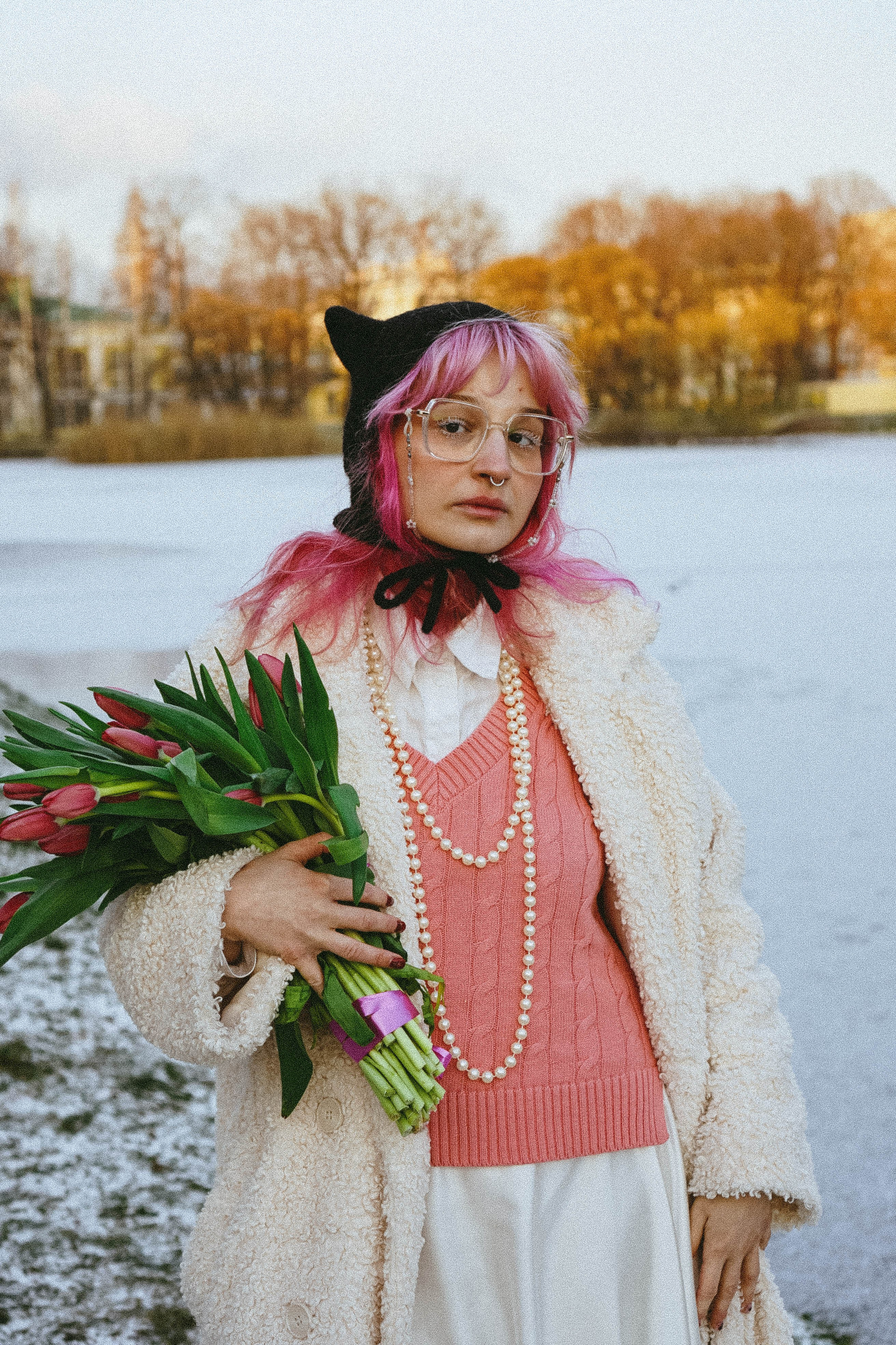 Прогулочная фотосессия с тюльпанами. Профессиональный фотограф, Санкт-Петербург — Виктория Богомолова