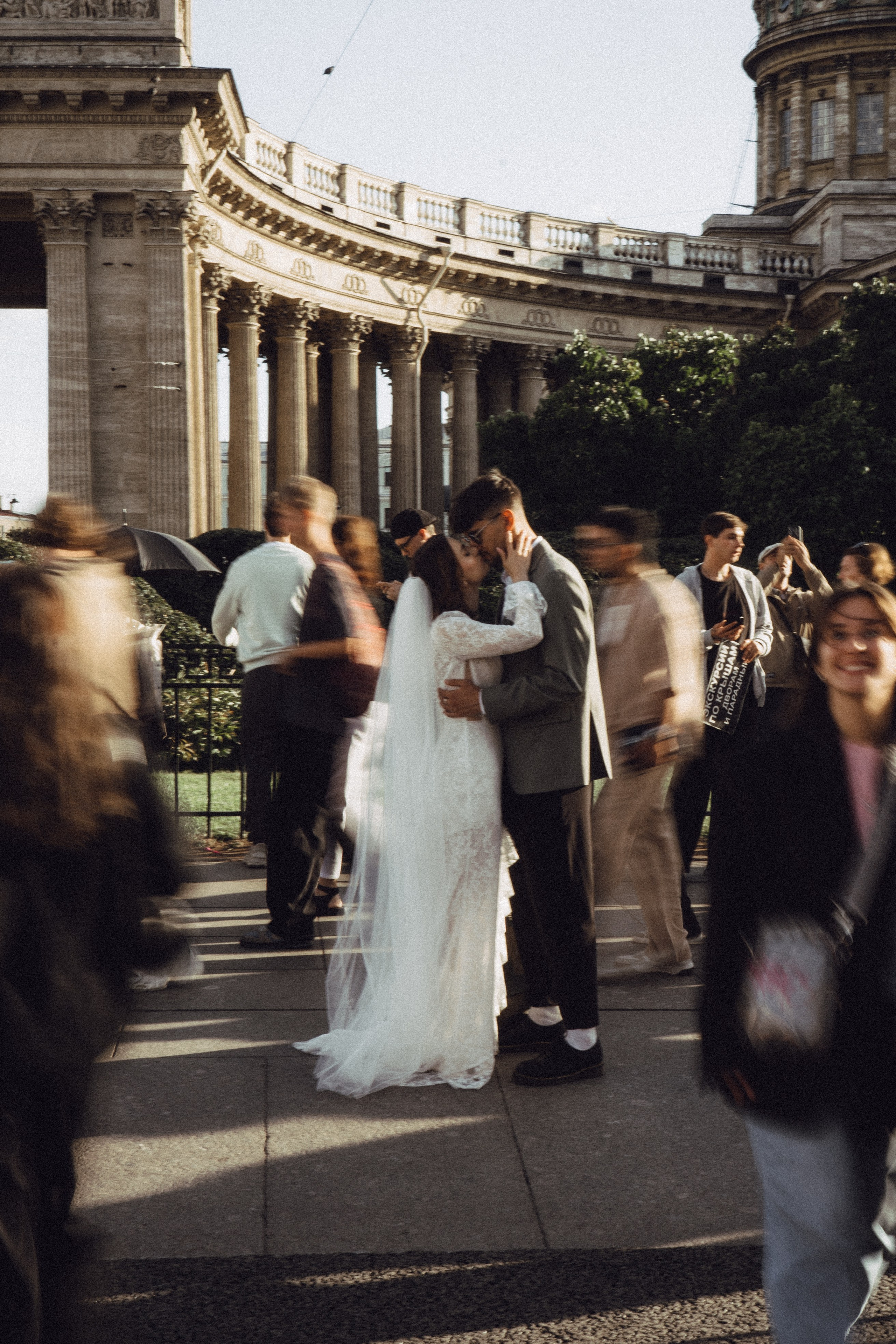 СВАДЕБНАЯ ПРОГУЛКА ВОЗЕ ИСАИКЕВСКОГО СОБОРА АСТОРИИ И ЗАКОНОДАЛЕТНОГО СОБРАНИЯ. Профессиональный фотограф, Санкт-Петербург — Виктория Богомолова
