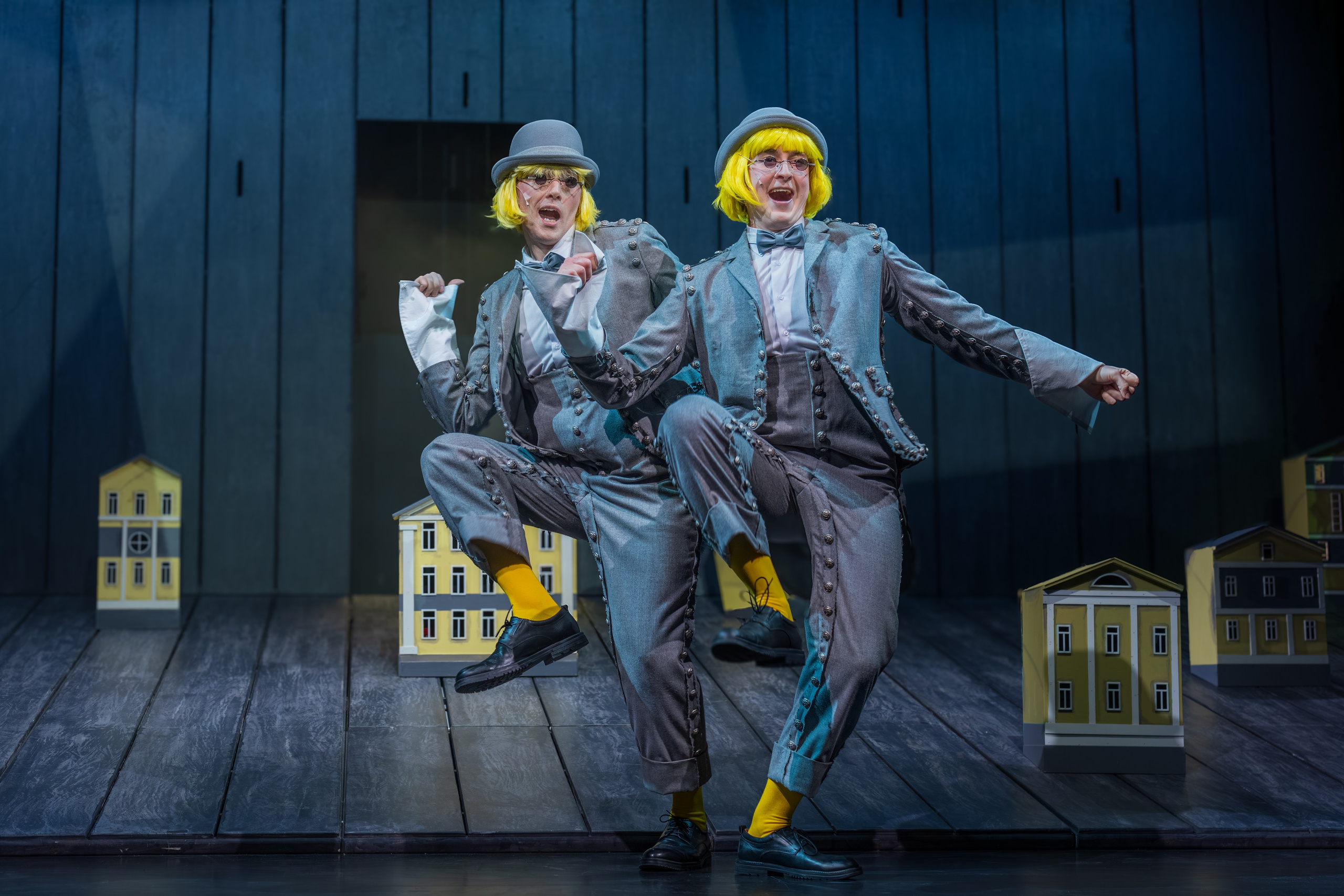 Театр Терезы Дуровой: Ревизор. Сайт фотографа Сергея Абрамова