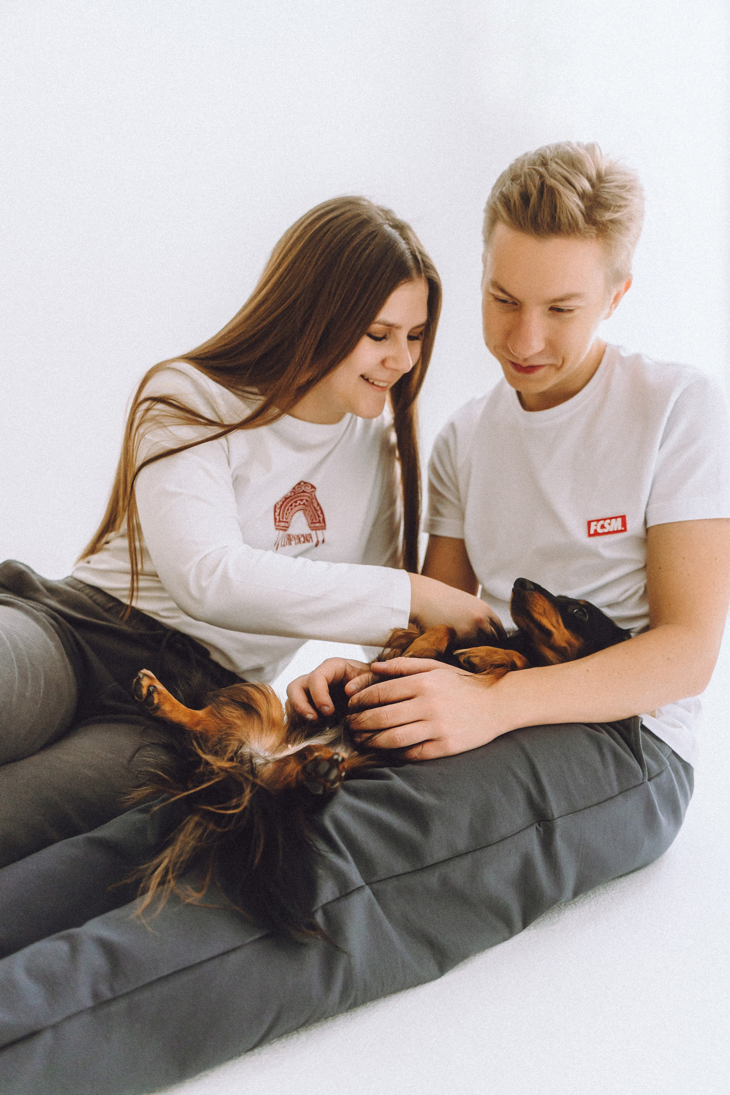 Натали, Свят и Эни