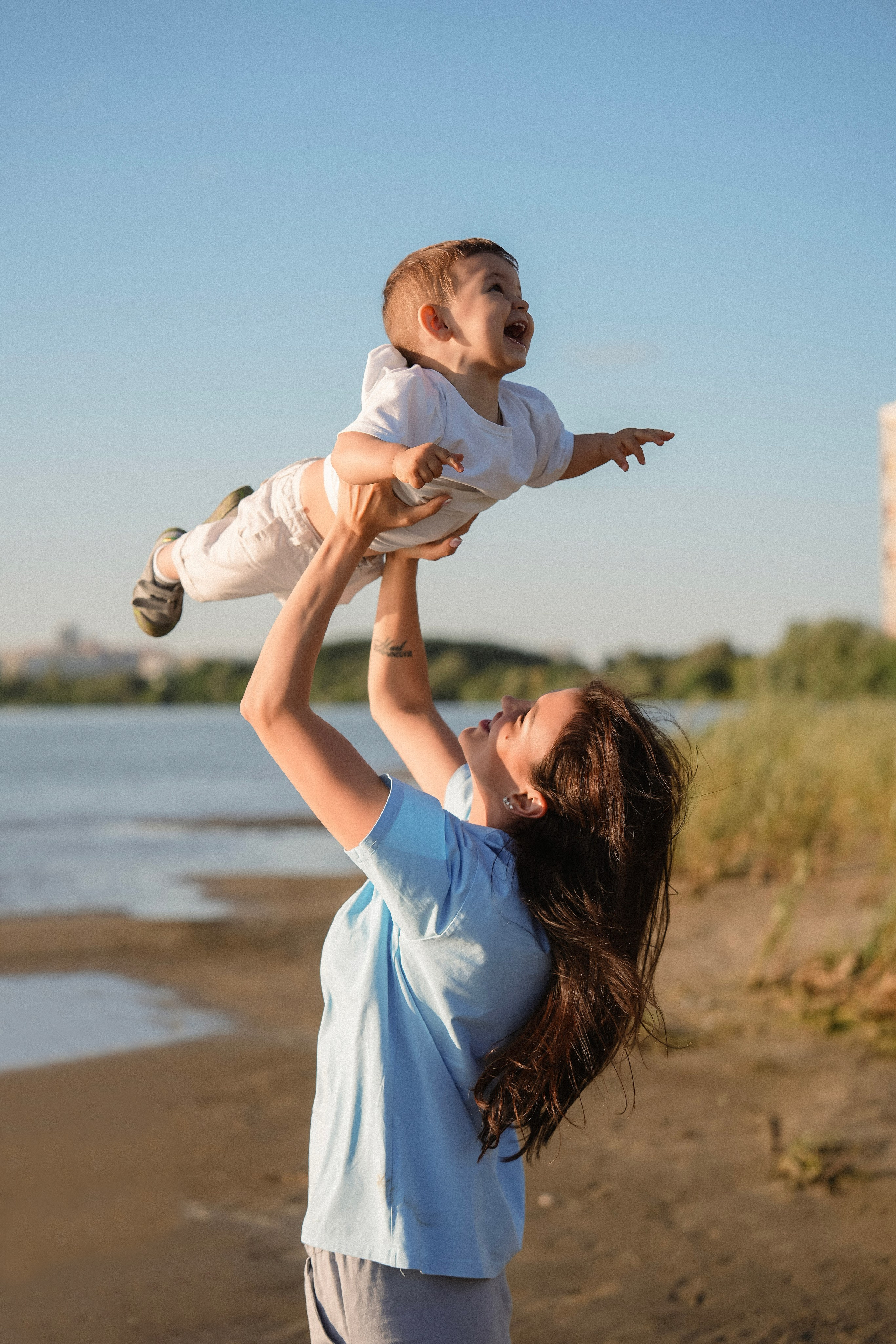 Семейная съёмка на закате. Фотограф с психологическим образованием