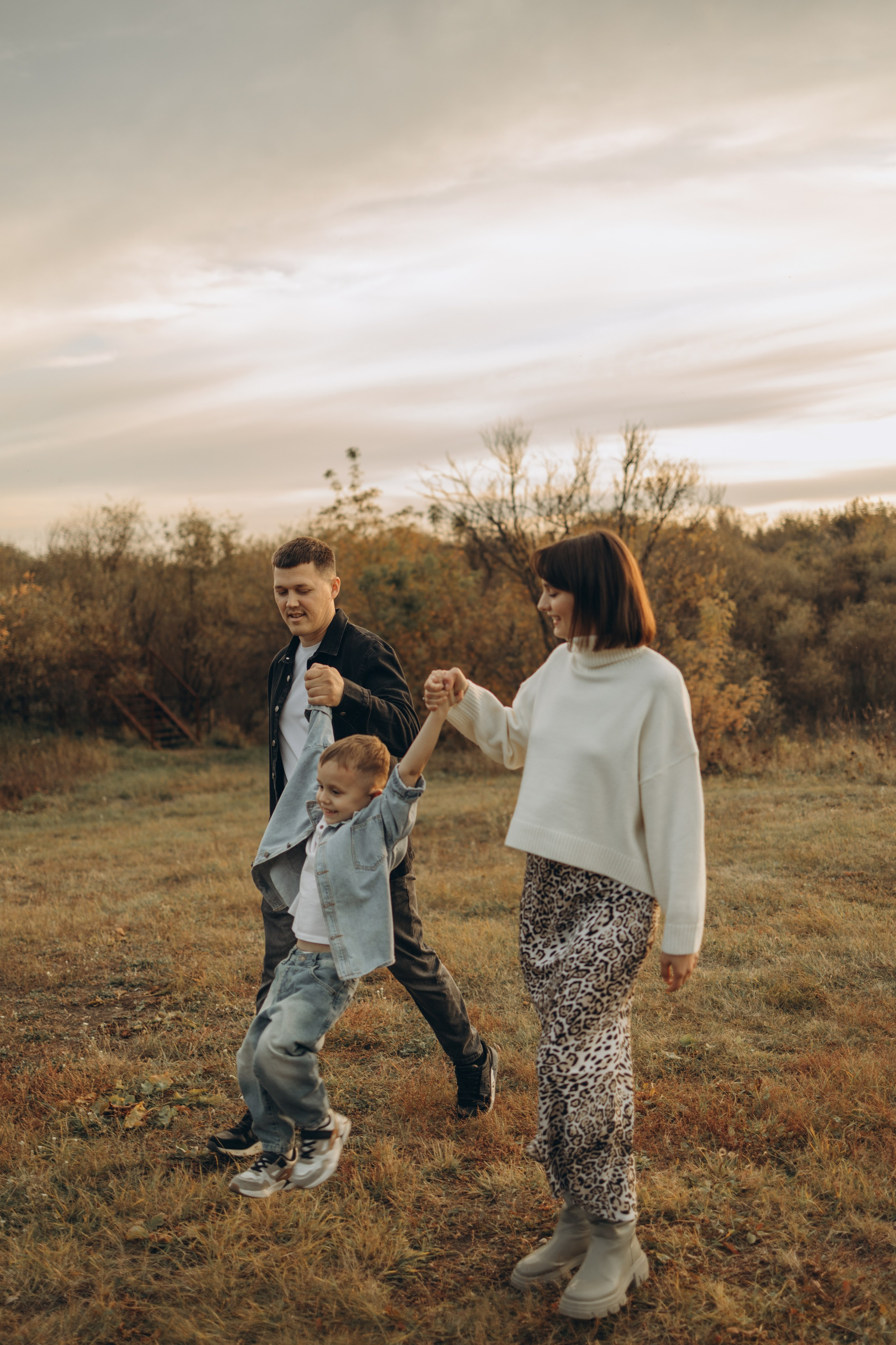 Сентябрьский вечер. Семейный и детский фотограф в Тюмени Вика Алленова