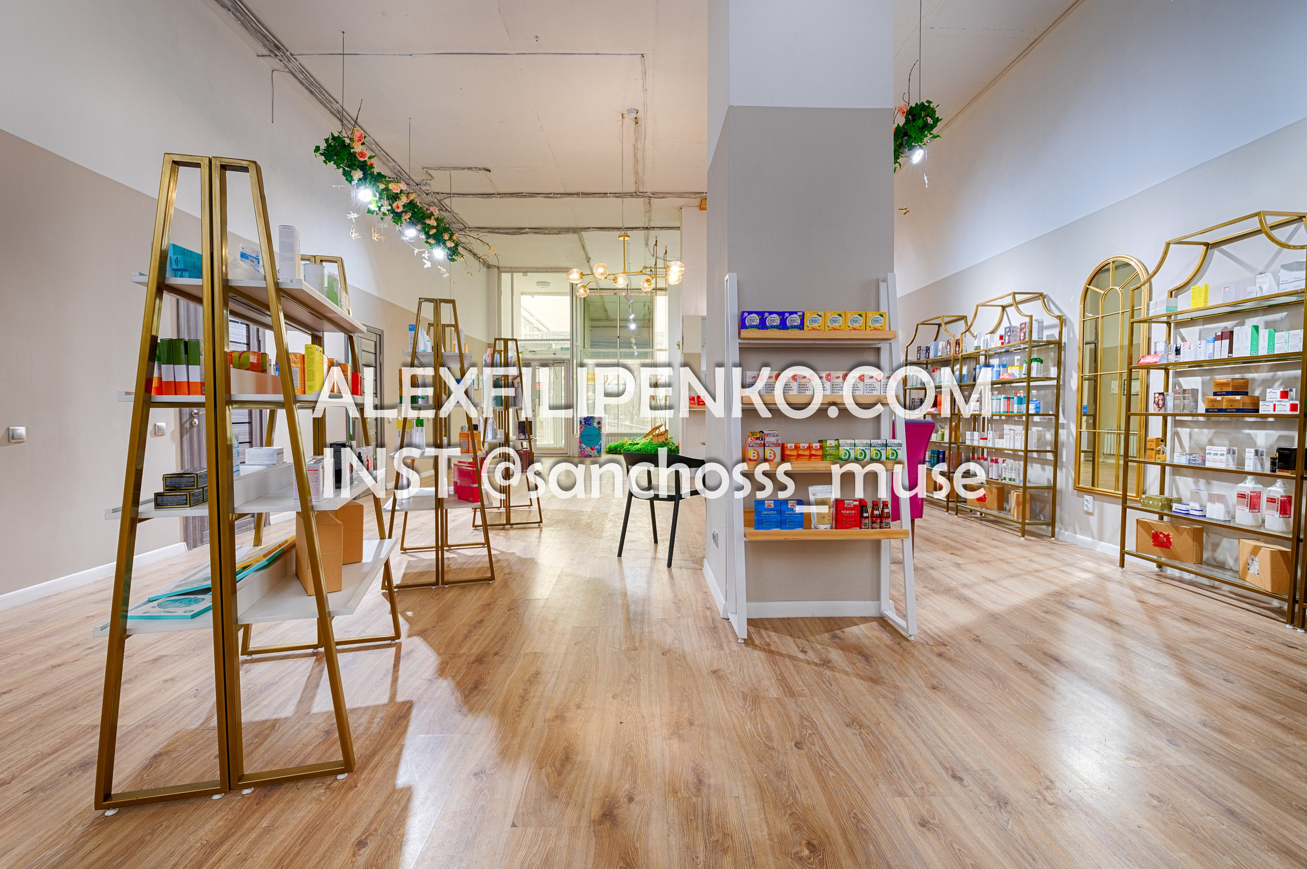 Luxe K-COSMETICS, магазина косметики. Фотограф интерьера недвижимости и архитектуры в Астане