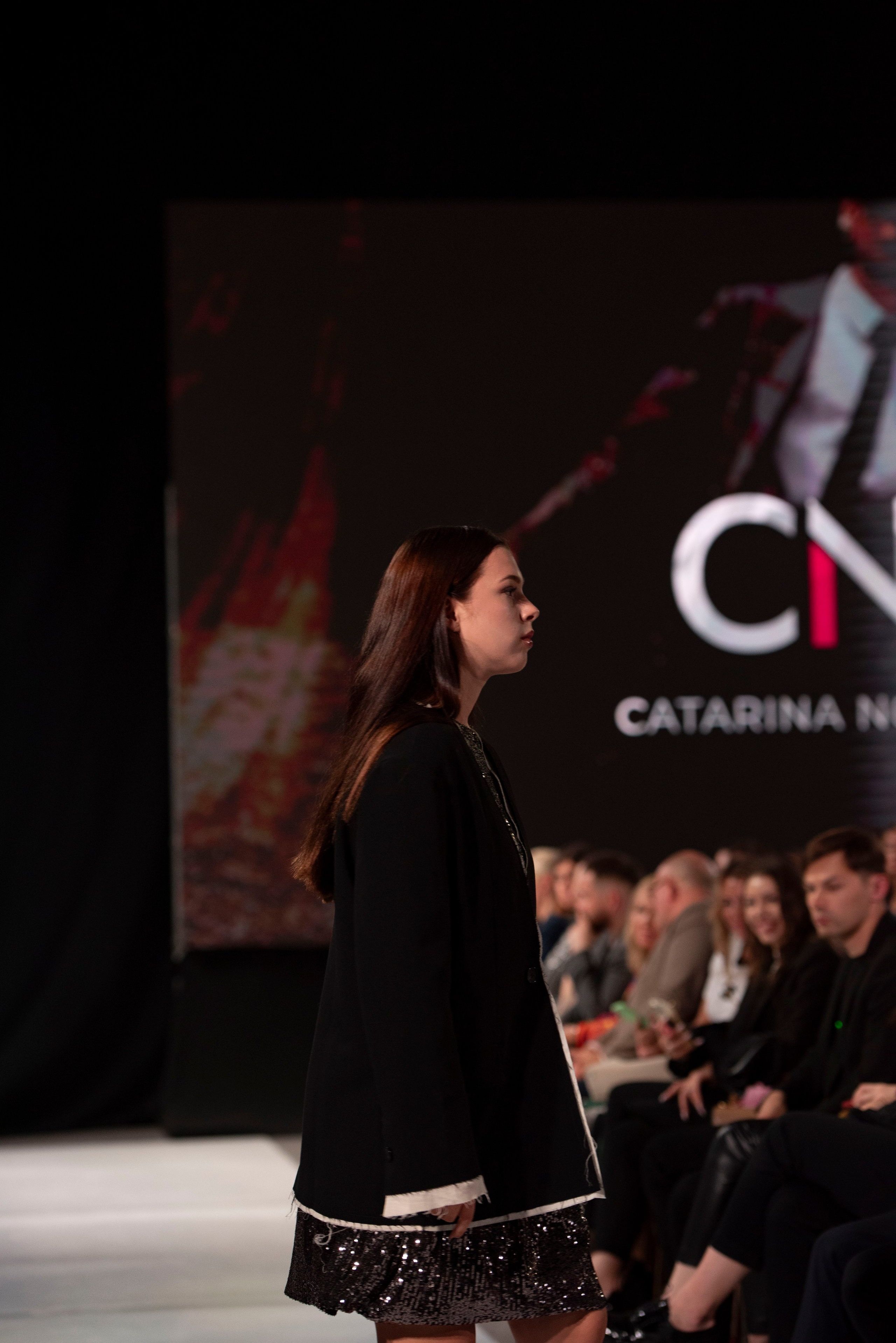 Фотограф на модельный показ. Свадебный, семейный, фэшн фотограф, школьный фотограф в Сочи