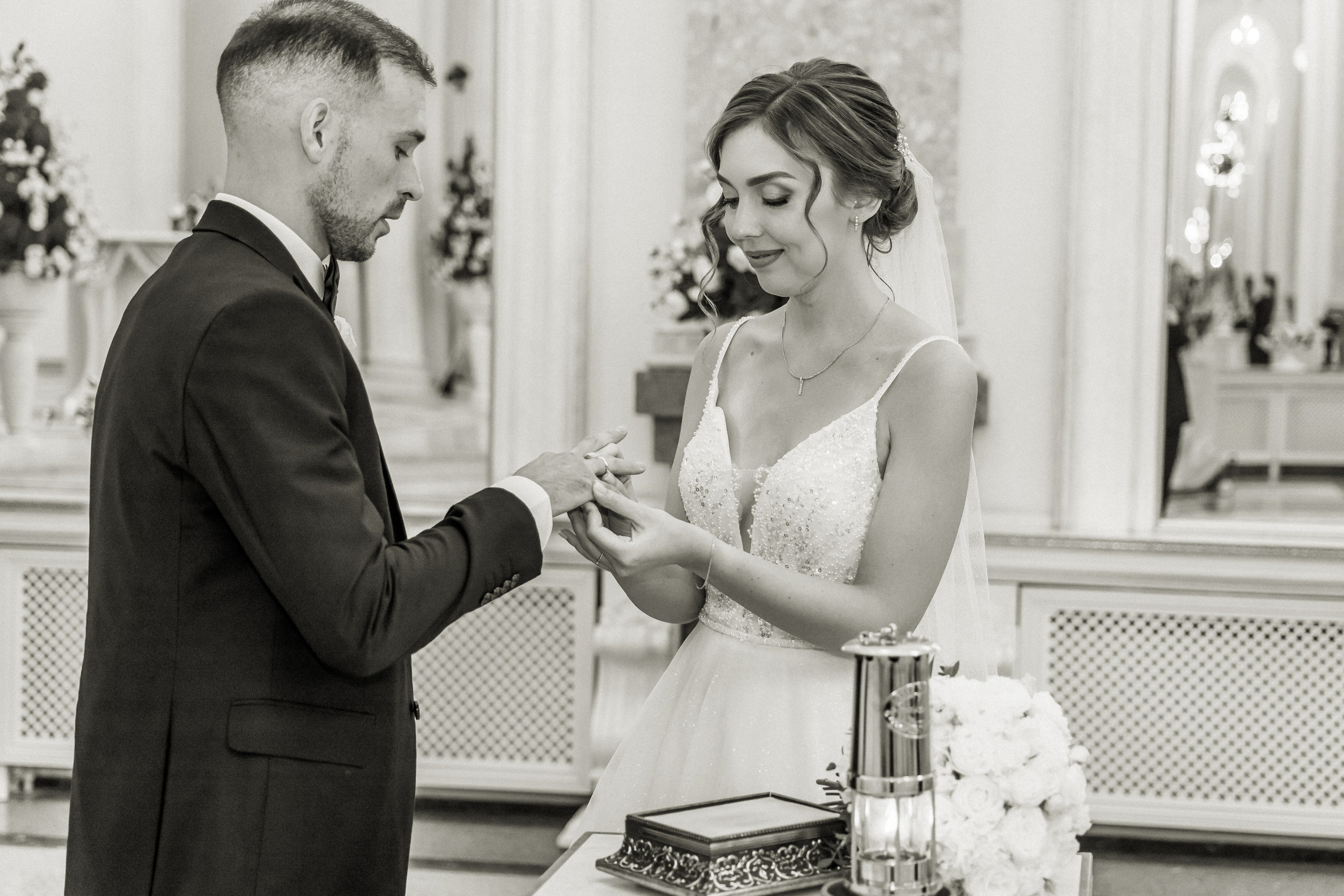 Свадебная прогулка Екатерины и Евгения. Свадебная фотография. Арина Рубах