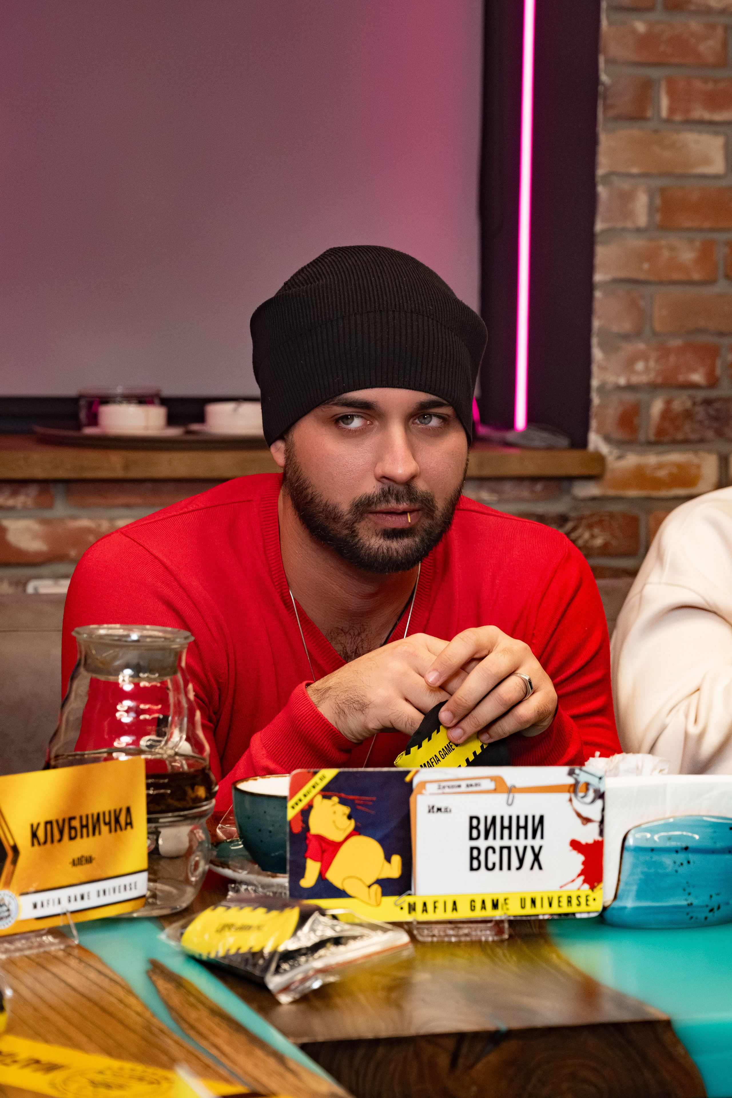 Репортаж на турнире по игре Мафия в «Мятном еноте». Фотограф мероприятий в Москве