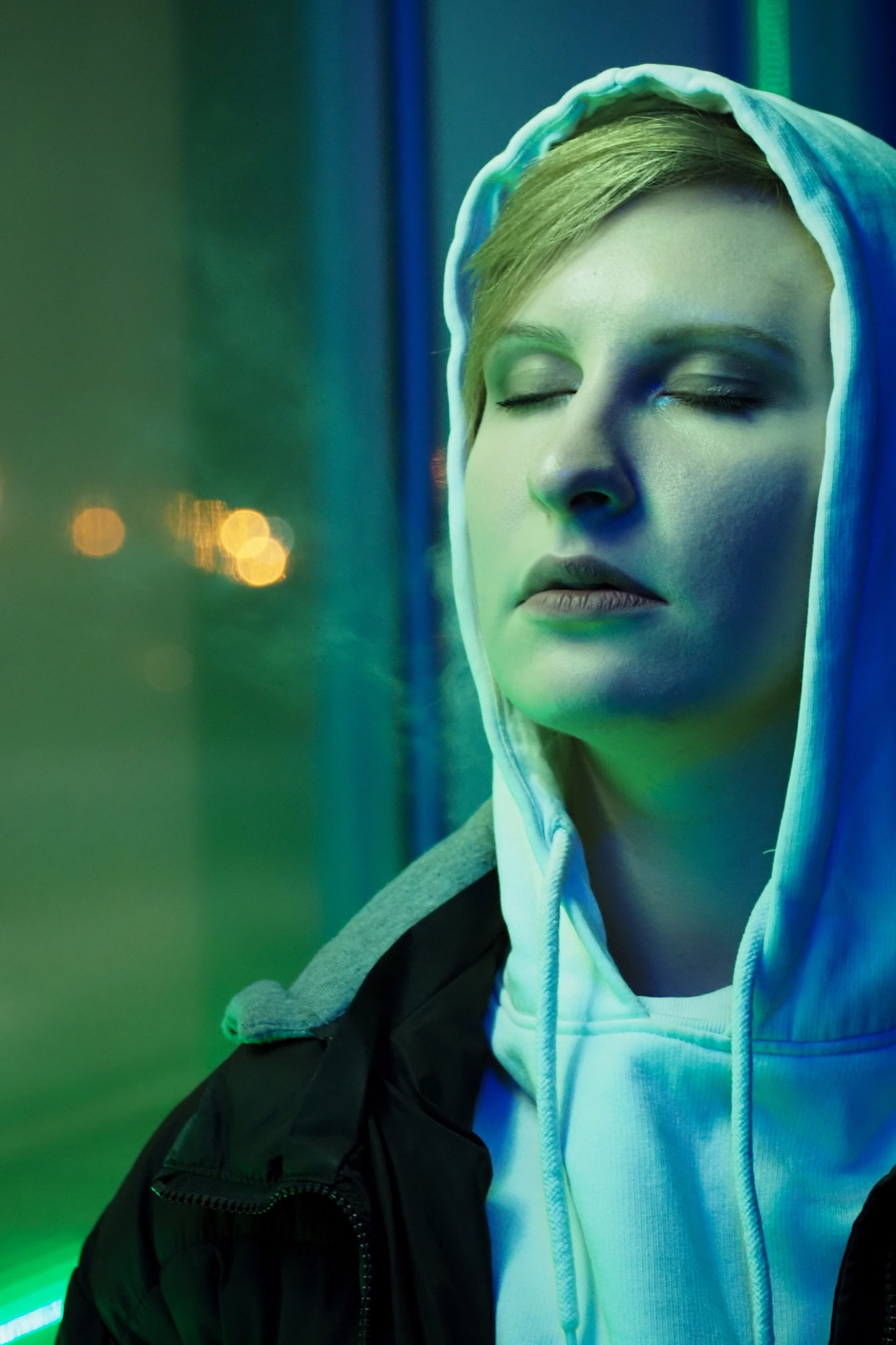 Эффектный свет в портрете глазами нашего фотосообщество. FOTOFAQ SKOOL г. Санкт-Петербург: очные, дистанционные и онлайн курсы фотографии