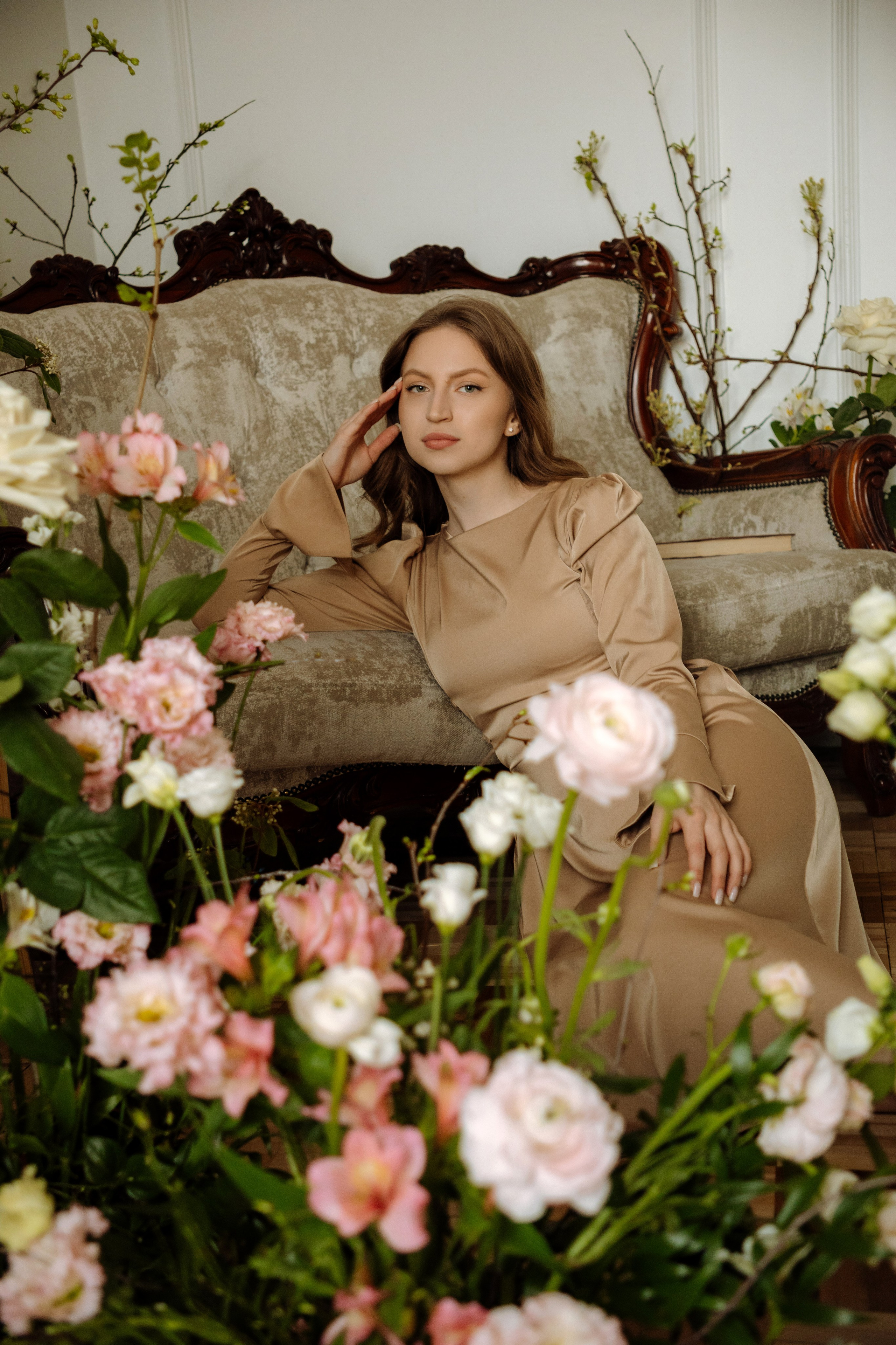 Алина в цветах. Фотограф-ретушер