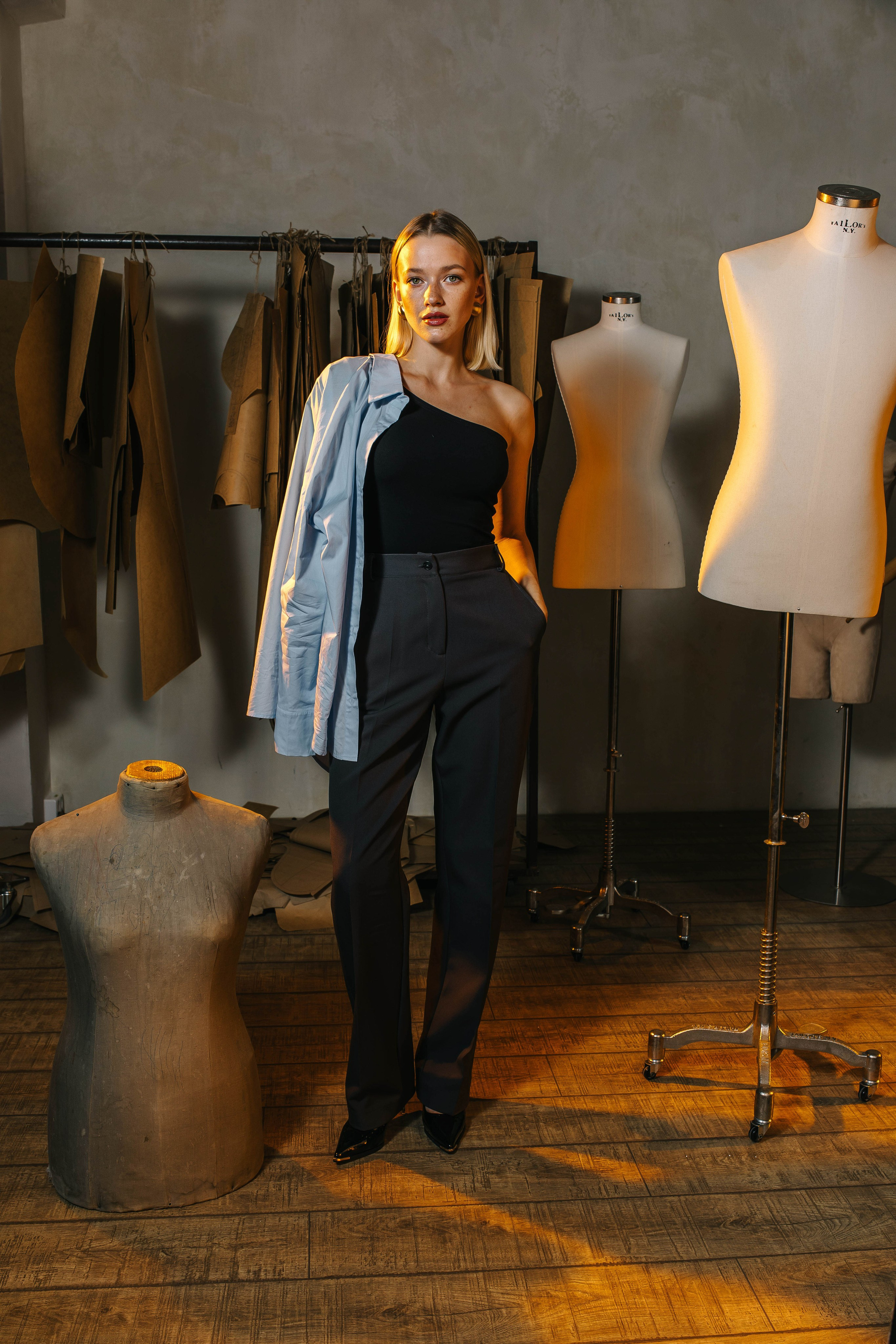 Реклама Брюк. Профессиональный фотограф