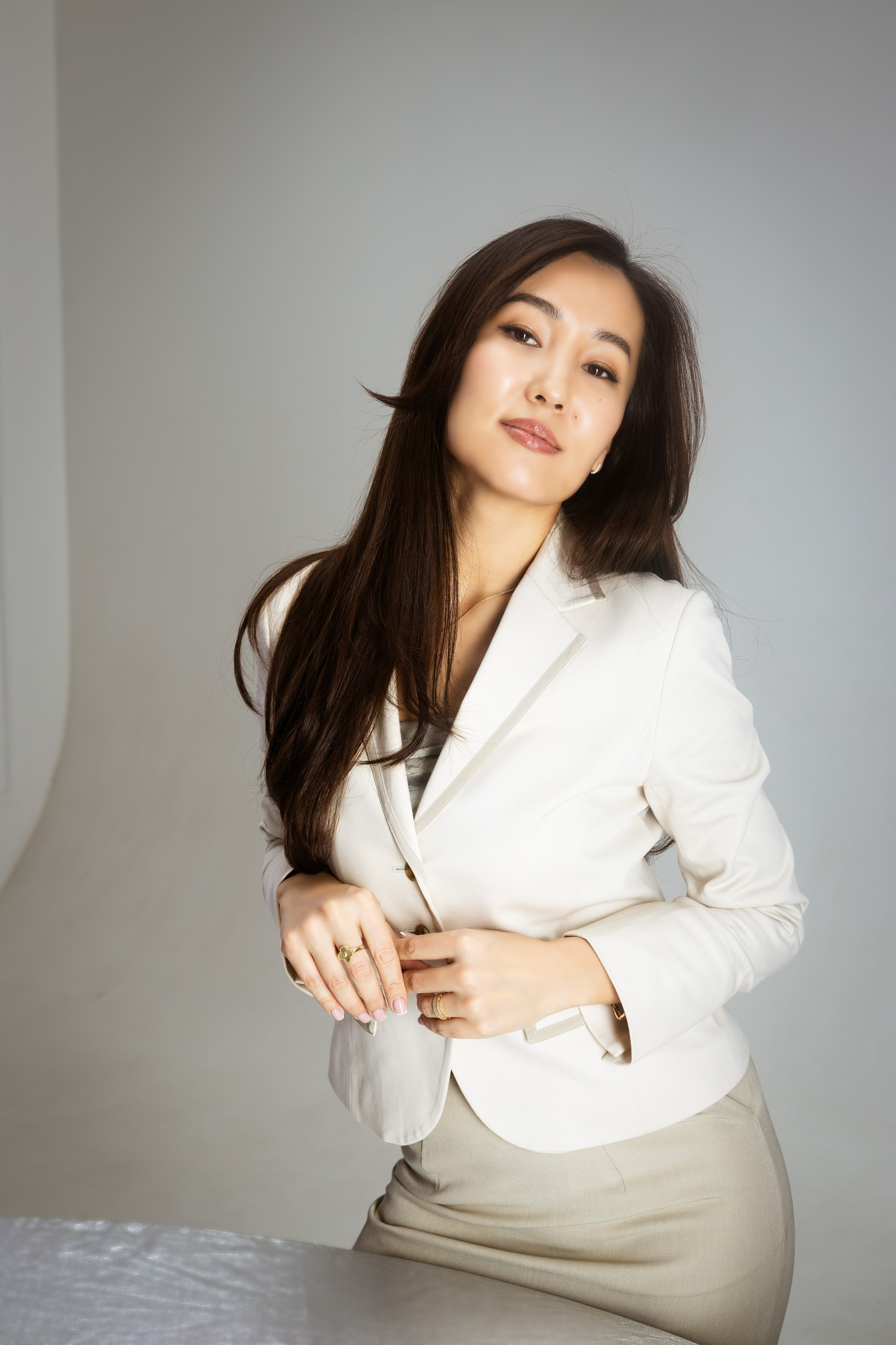 Портретная фотосессия в Алматы — индивидуальный портрет в студии. Фотограф Алматы