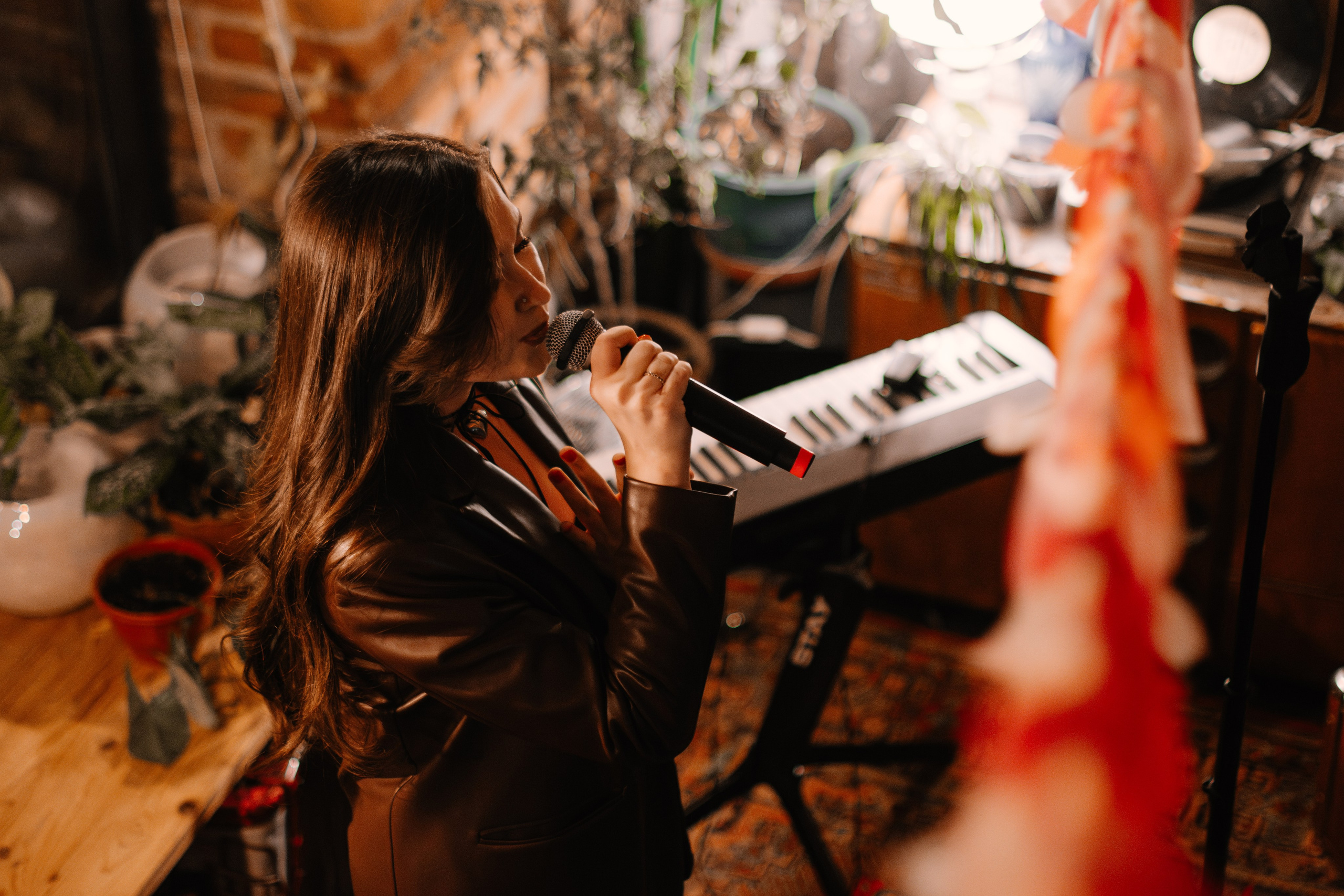 Квартирник MUZOTEKA: «Осенний ДеПесняк». Фотограф в Челябинске Любовь Денисенко