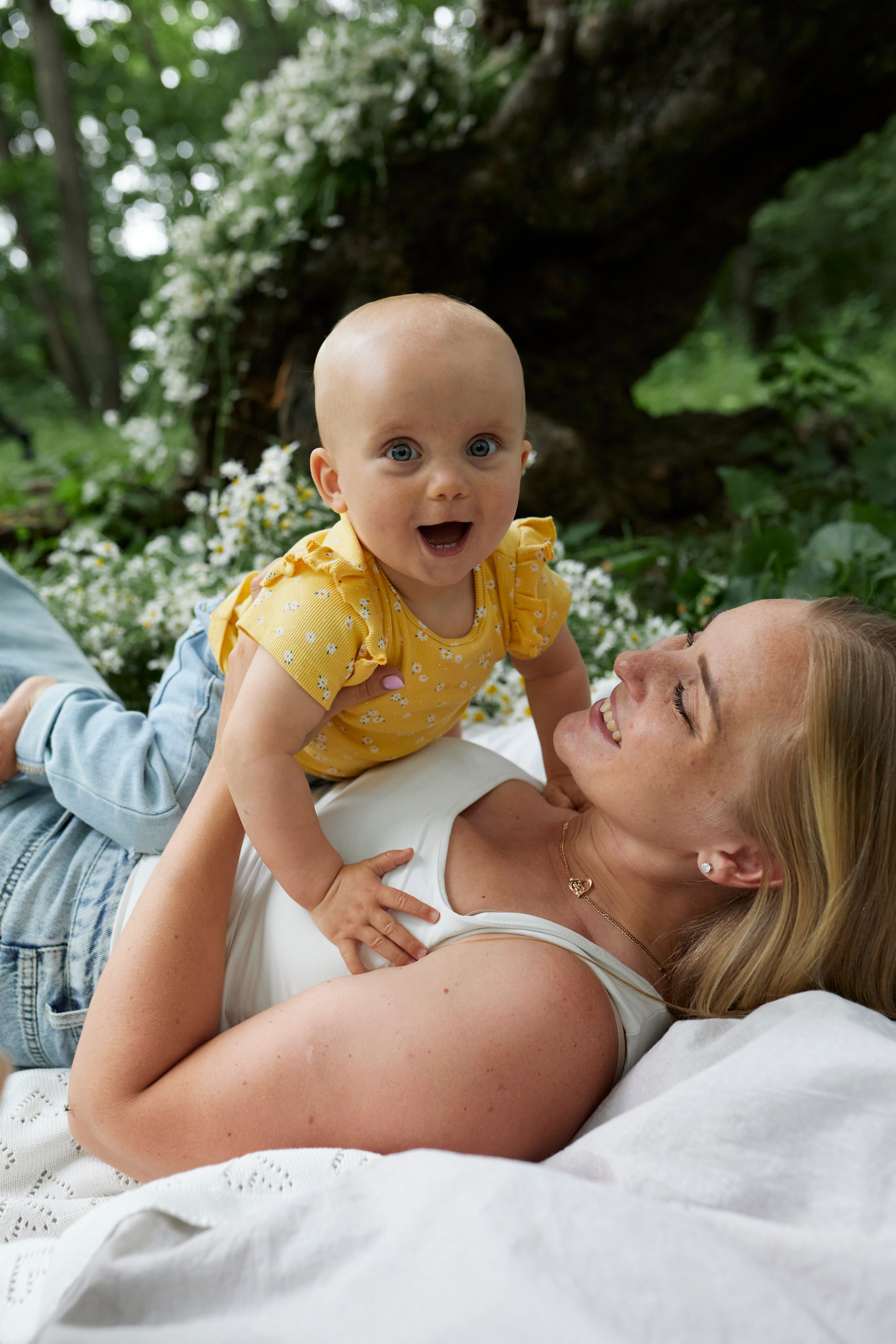 В лесу. Фотограф Владивосток, семейные и индивидуальные съемки