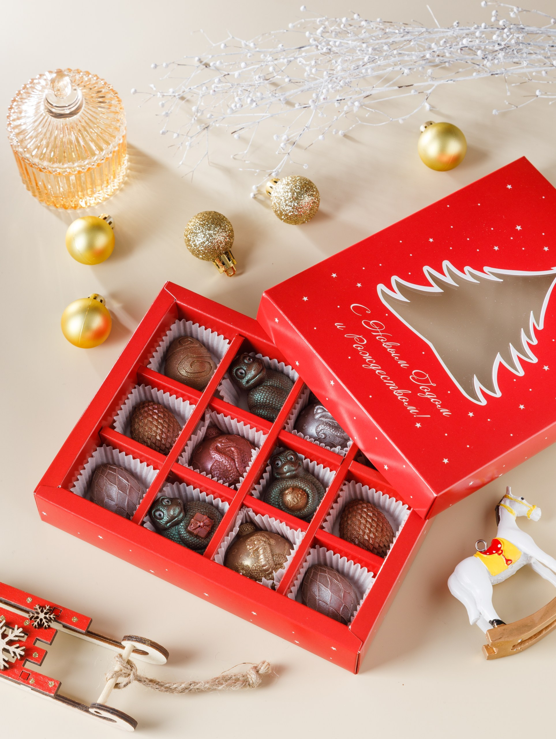 Предметная композиционная съемка фото для сайтов, маркетплейсов, WB, Ozon, Яндекс Маркет и др. Студия коммерческой съемки ХВОЯ