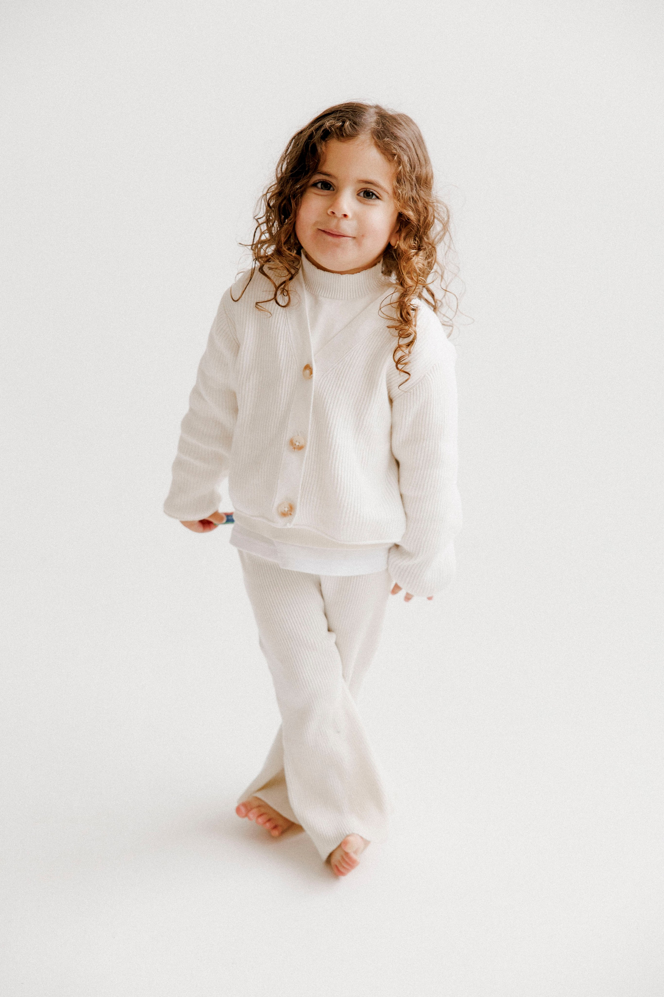 Family photoshoot in White Studio. Wedding and family photographer