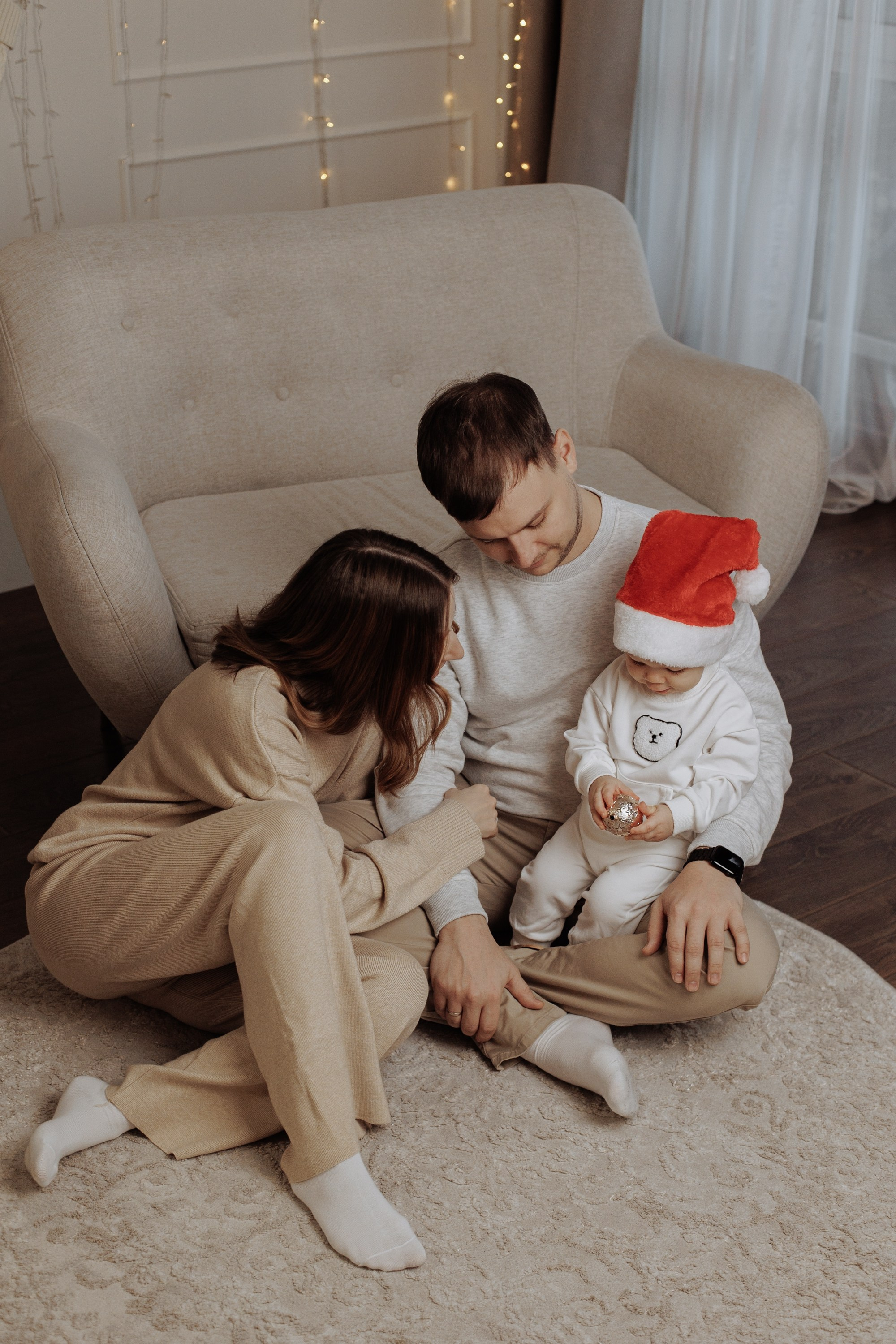 Семейная фотосессия «студия». Свадебный фотограф