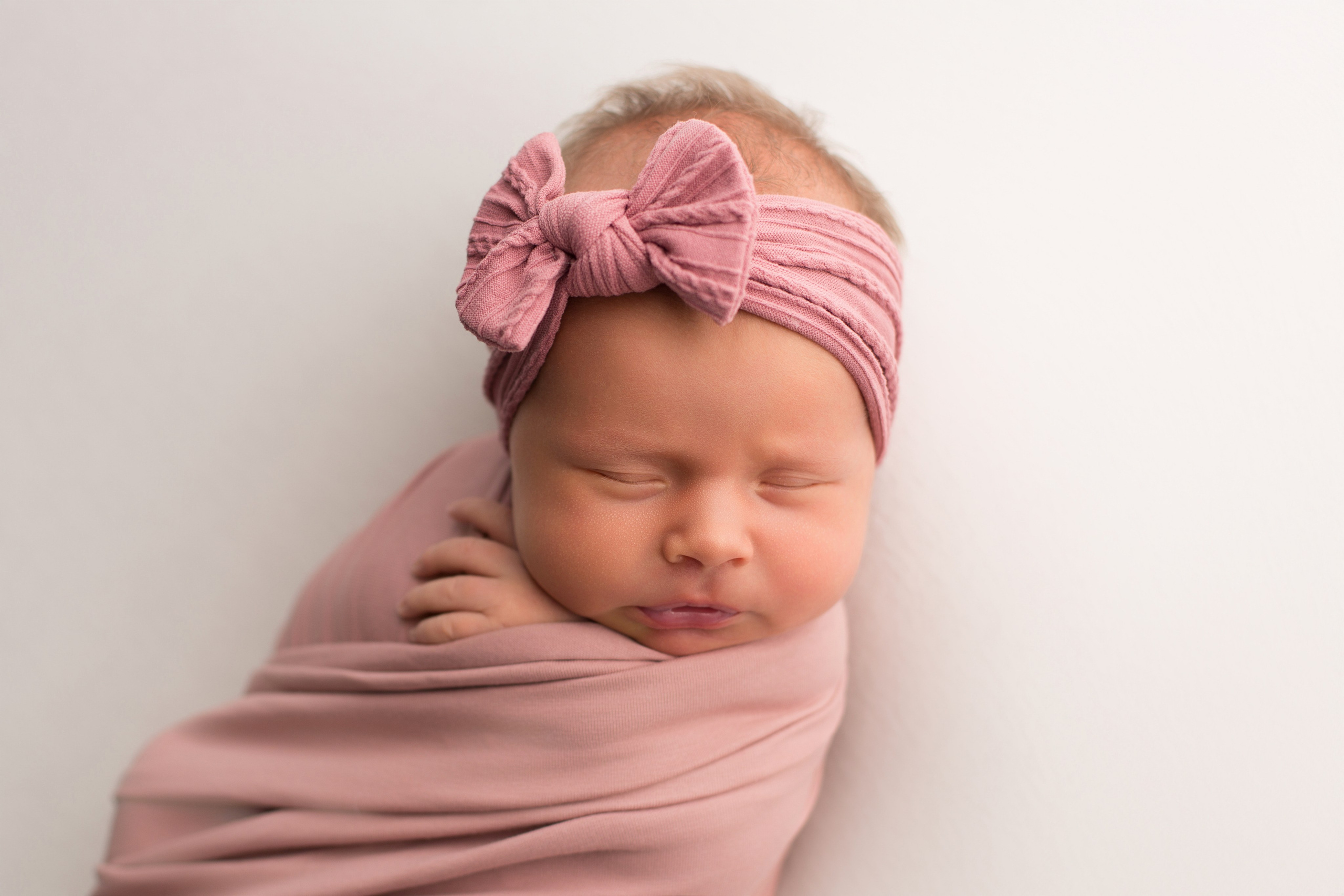 Роза. Ольга Анохина фотограф новорождённых в Зеленодольске