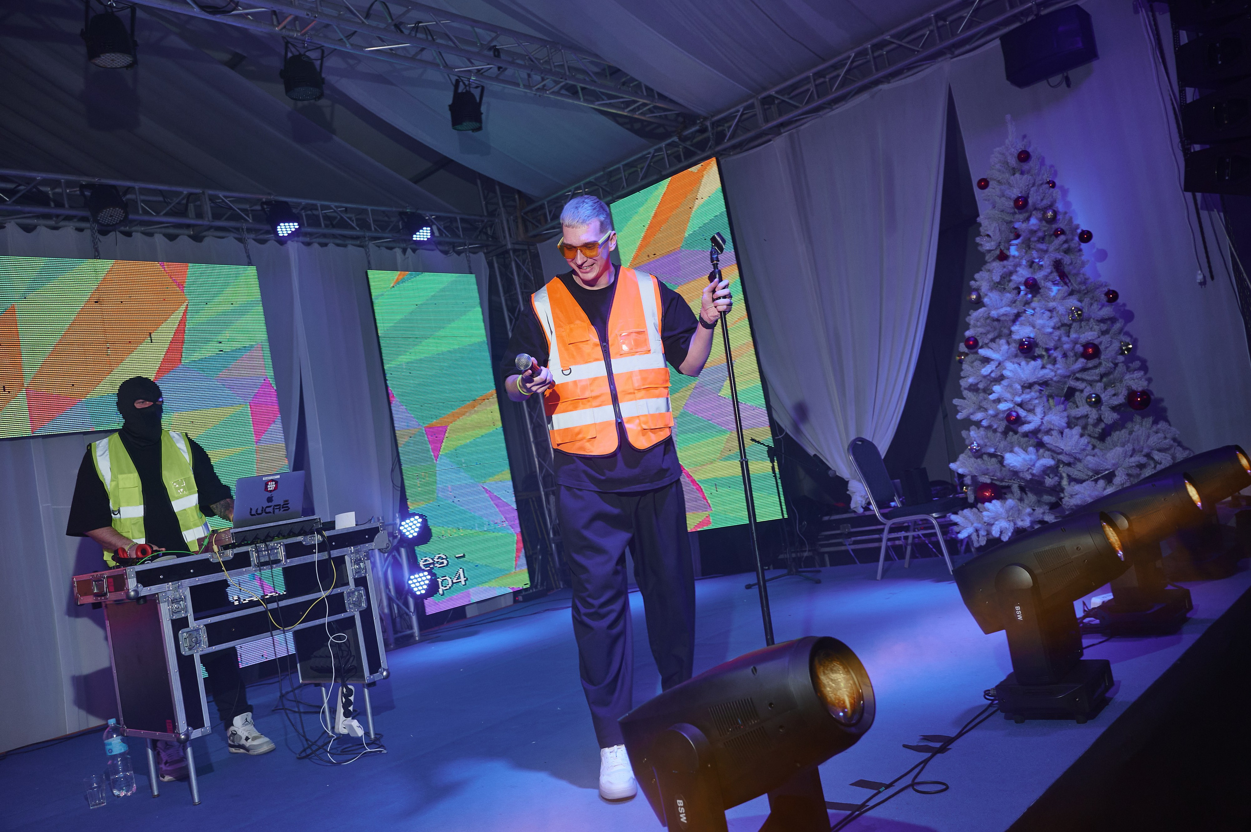 DNS НГ Корпаратив. Свадебный фотограф во Владивостоке Гарагуля Игорь