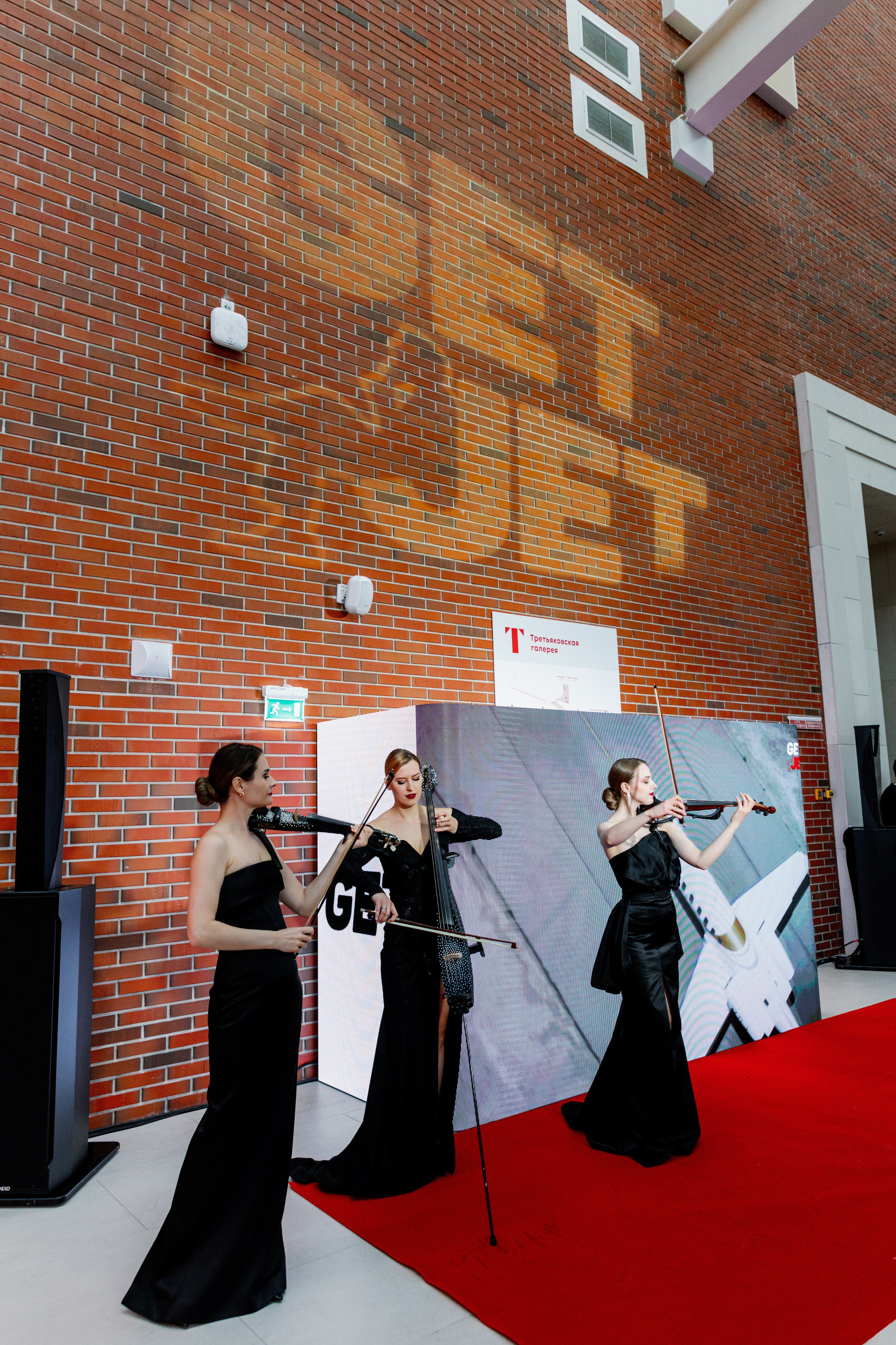 Презентация GET JET в Третьяковской галерее. Фотограф в Москве и Санкт-Петербурге Дарина