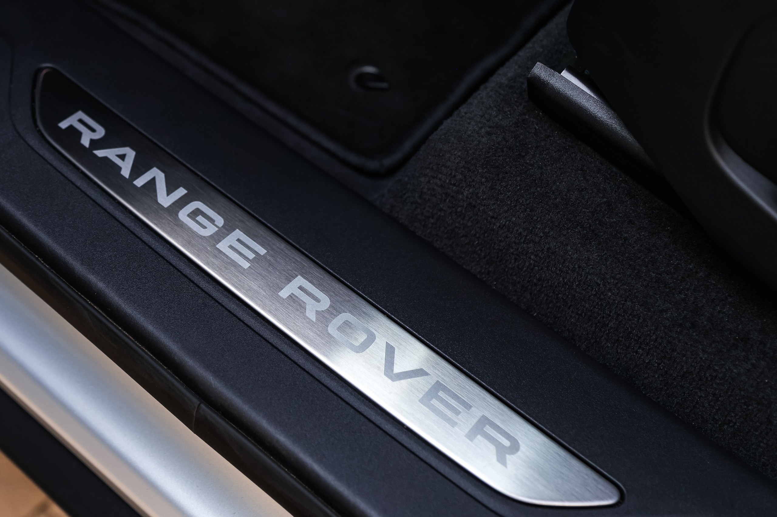 2024 RANGE ROVER VELAR 2.0 AT. Mixturecaptures