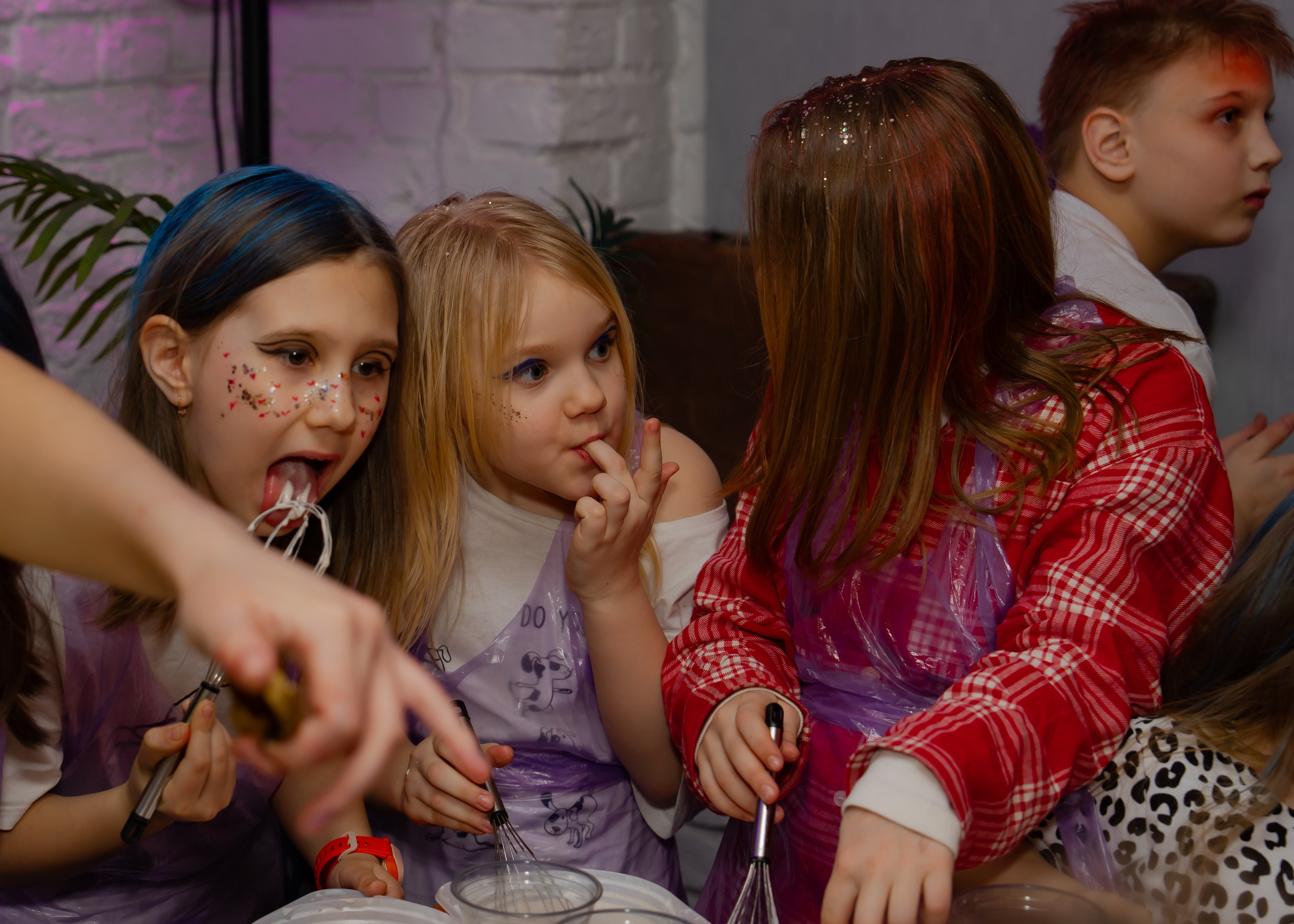 Битва подушками. Крамер Юлиана детский и семейный фотограф