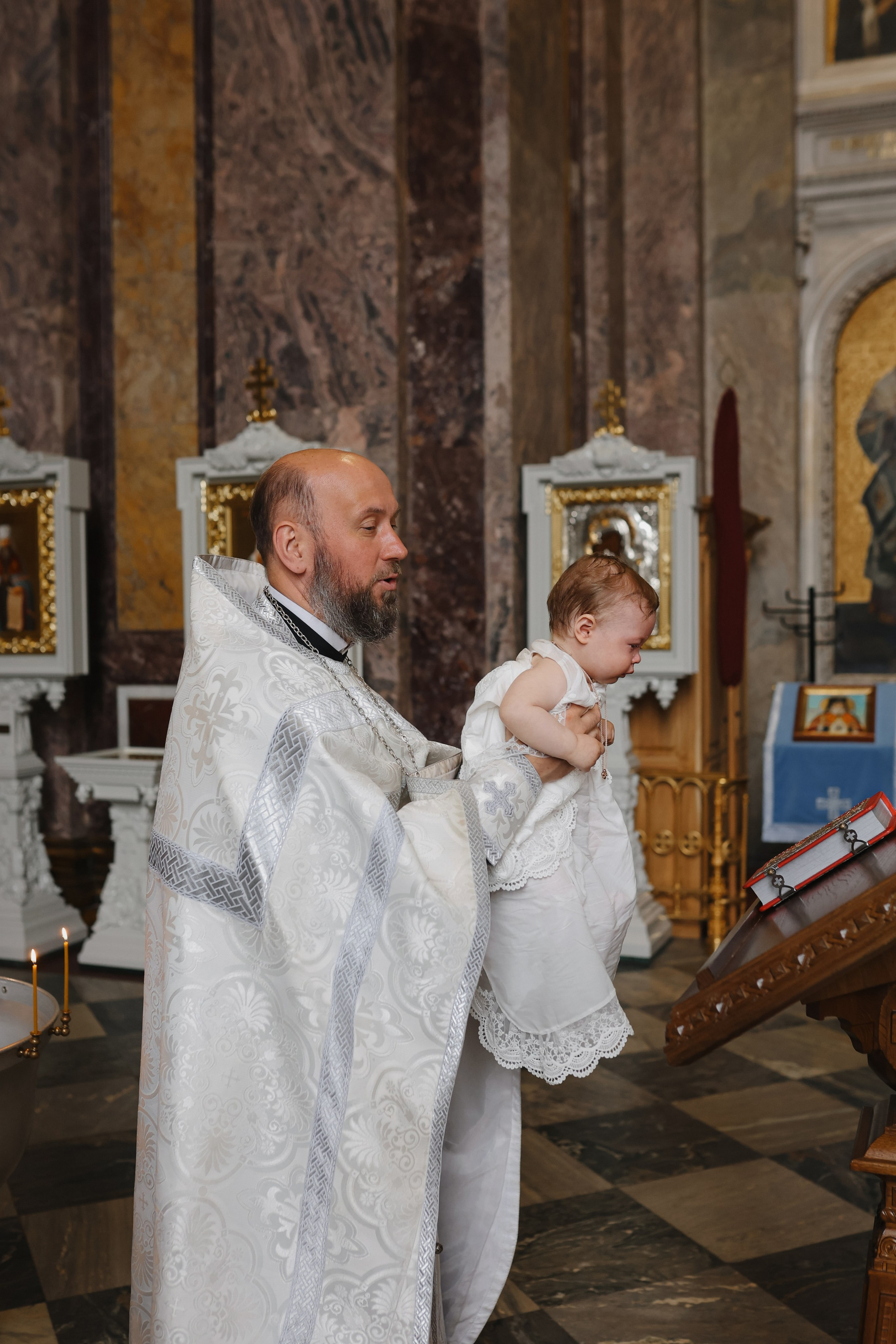 Крещение Евы. Исакиевский собор. Фотограф на роды в Санкт-Петербурге, семейный, нью-борн Алиса Хрекова